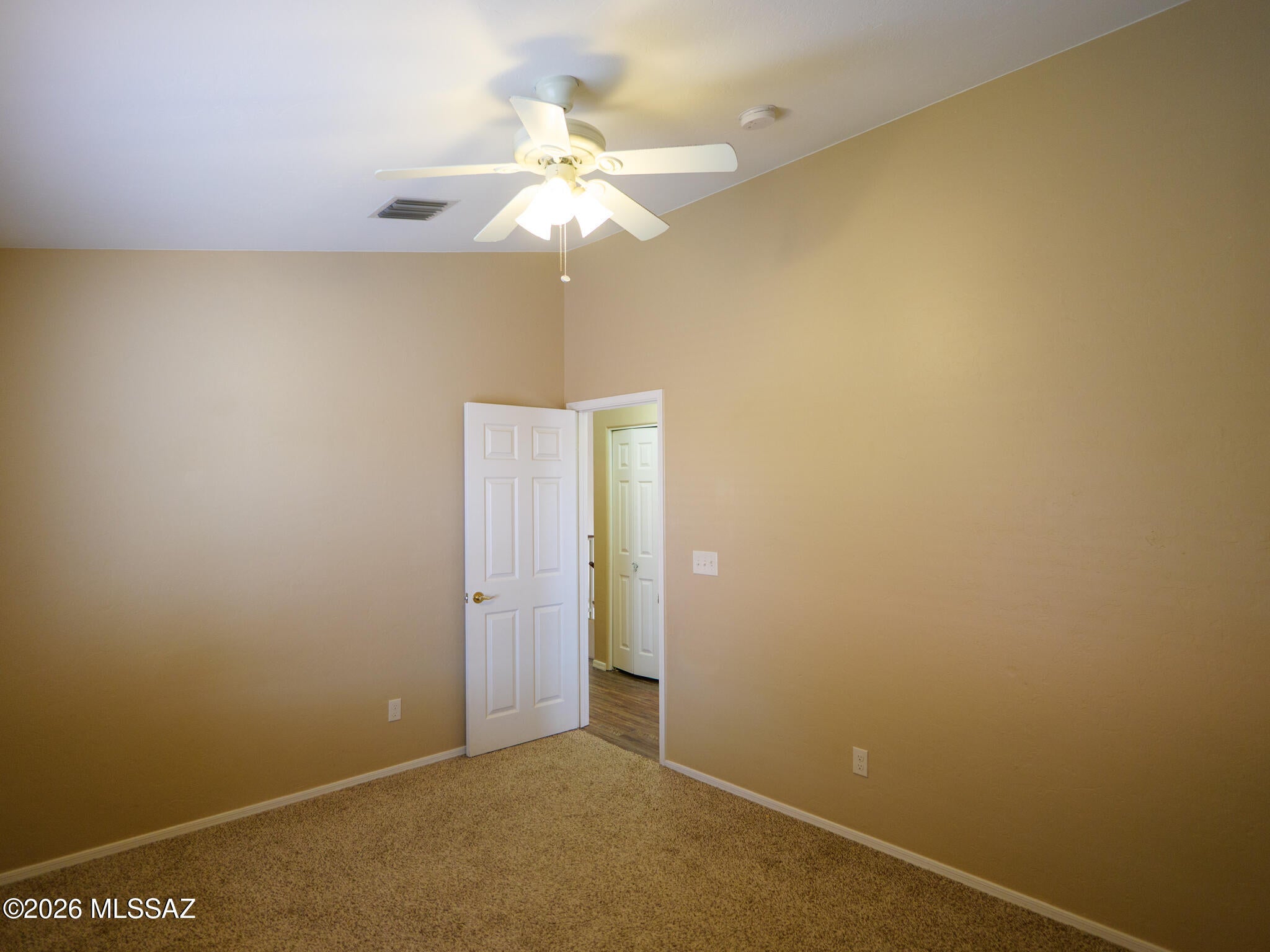 Sonrisa (1-121) - Residential Lease