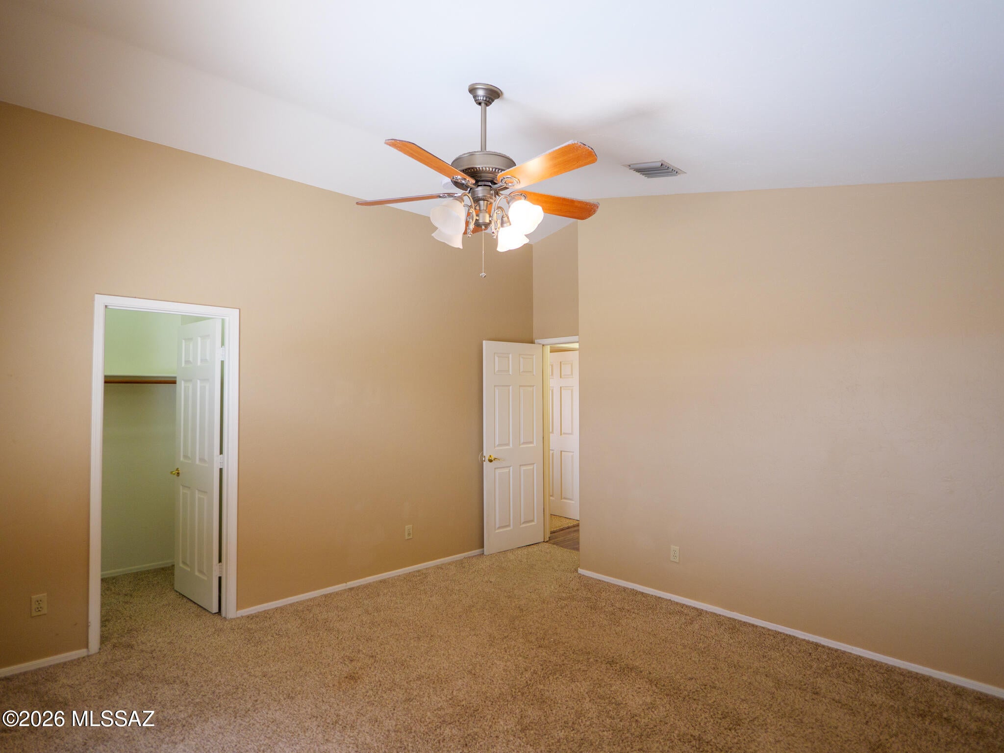 Sonrisa (1-121) - Residential Lease