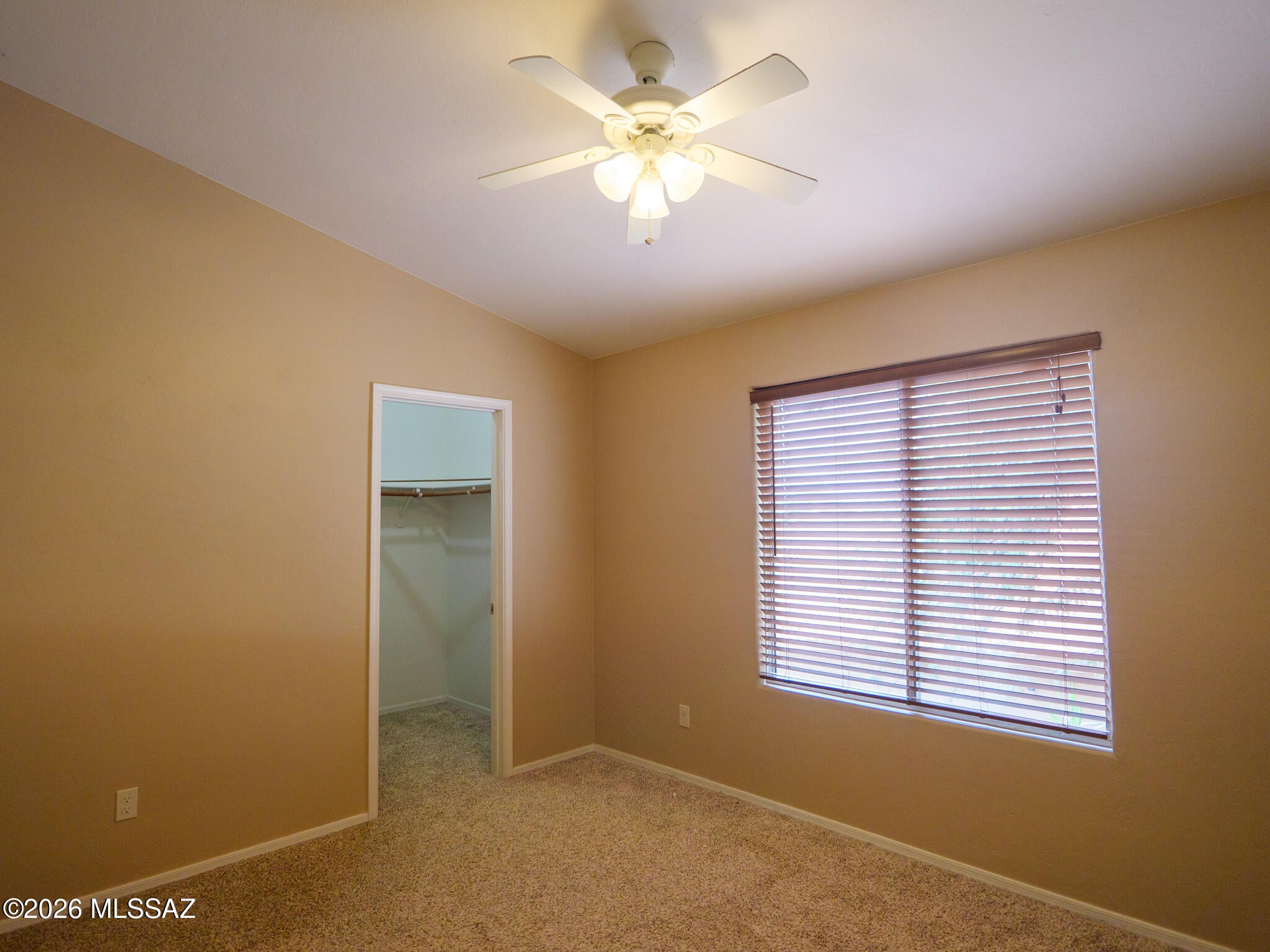 Sonrisa (1-121) - Residential Lease