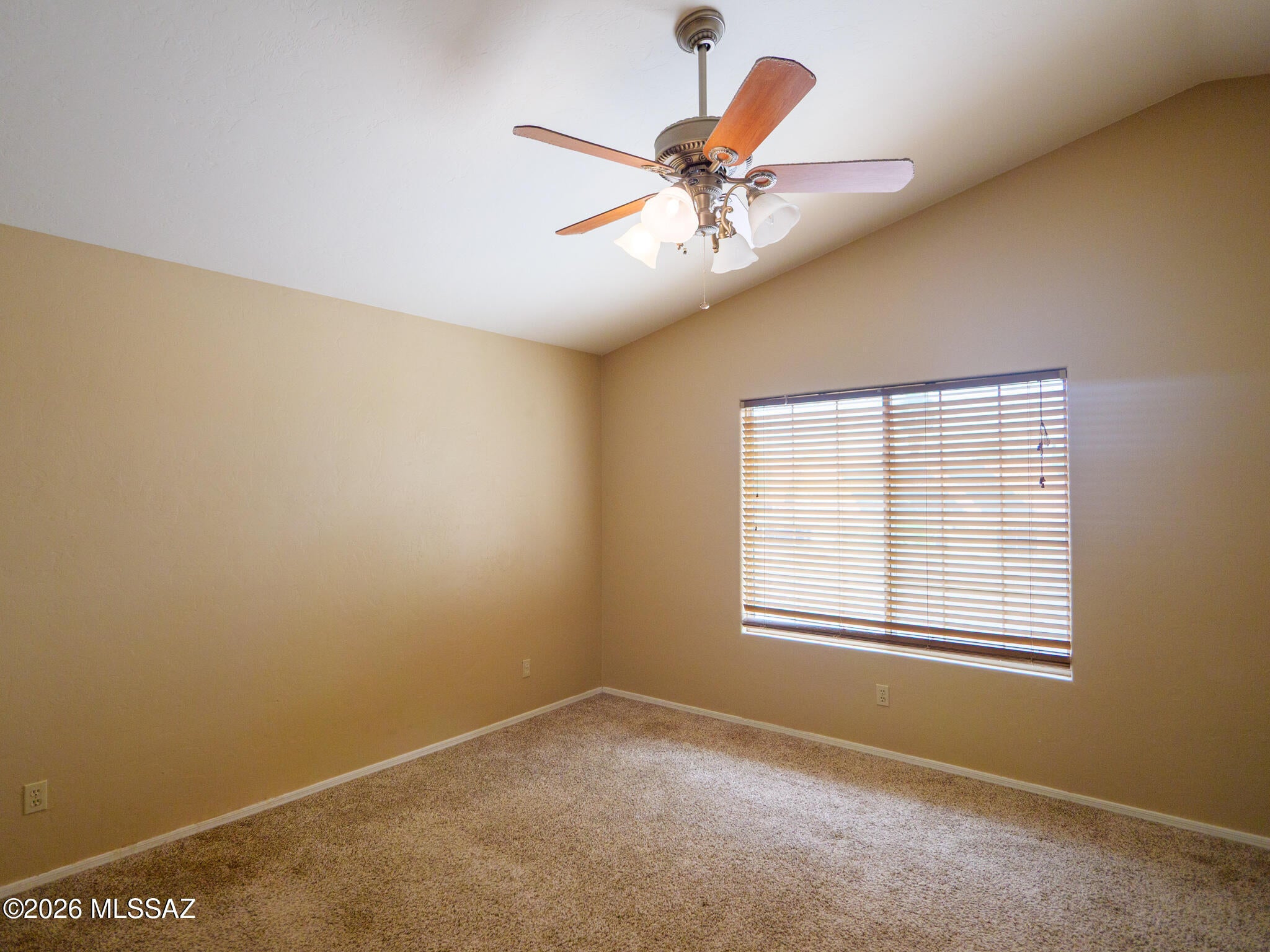 Sonrisa (1-121) - Residential Lease