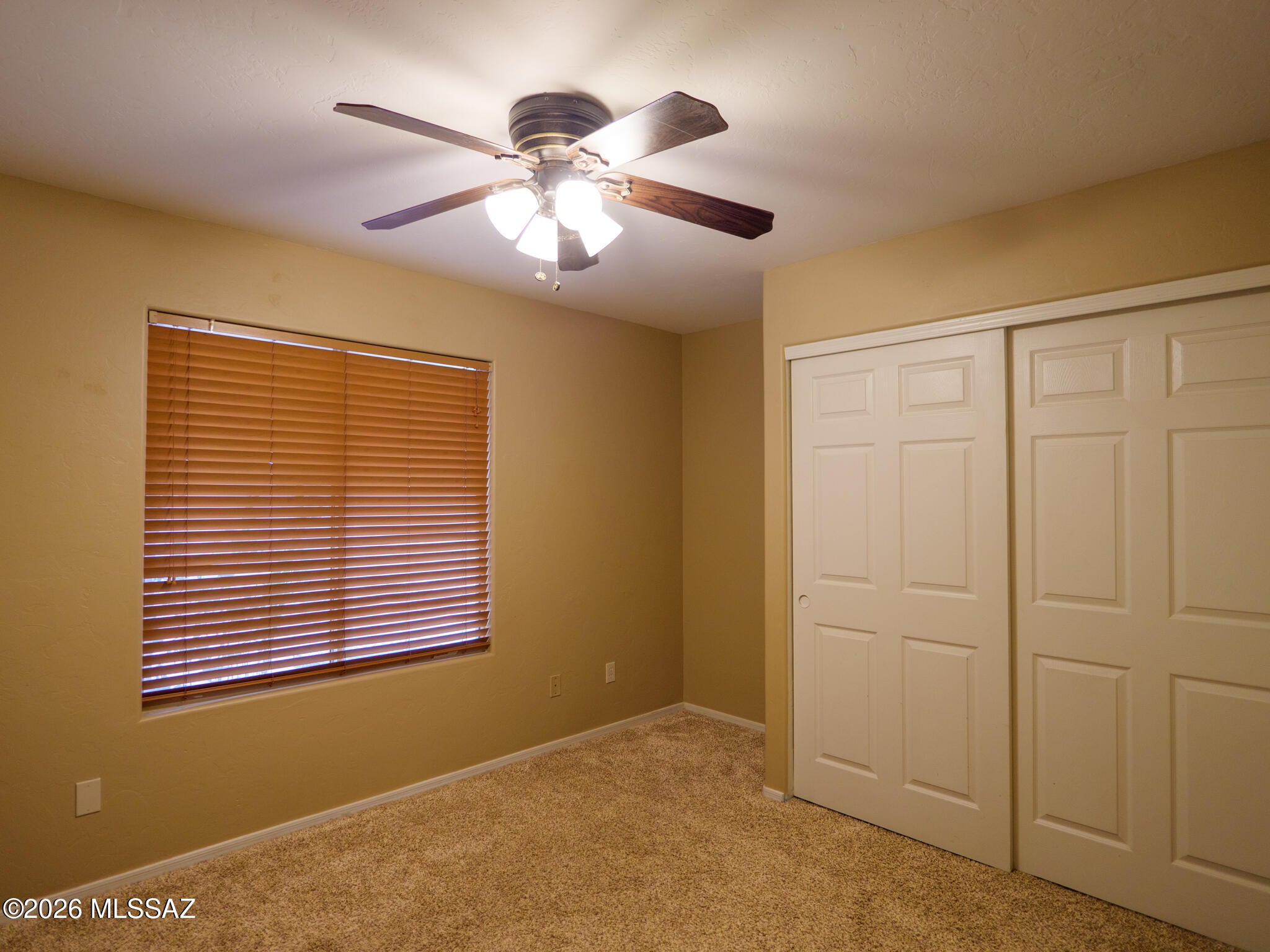 Sonrisa (1-121) - Residential Lease