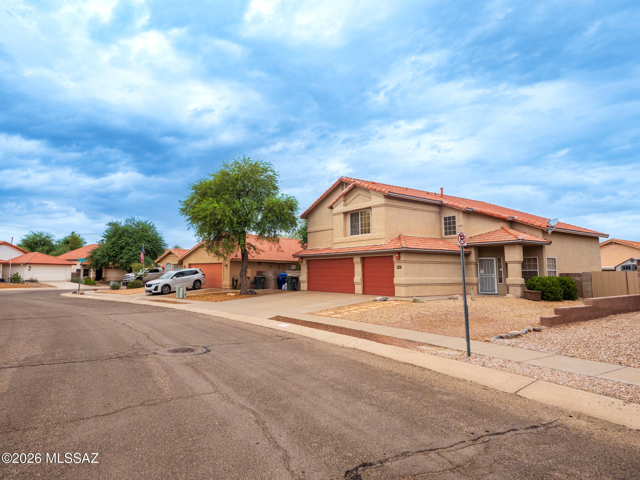 Sonrisa (1-121) - Residential Lease
