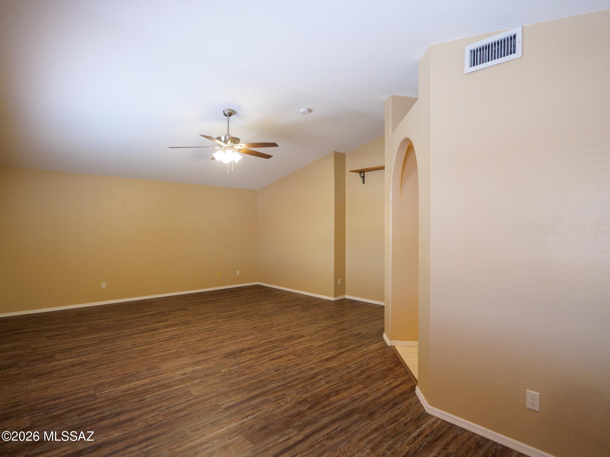 Sonrisa (1-121) - Residential Lease
