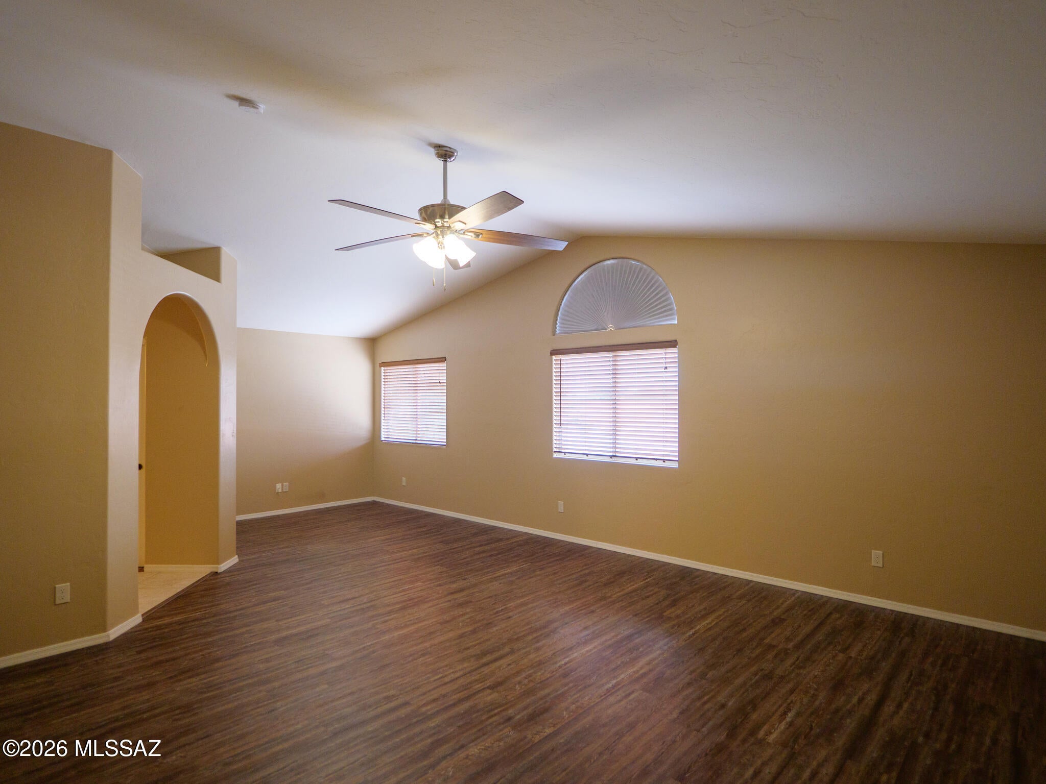 Sonrisa (1-121) - Residential Lease
