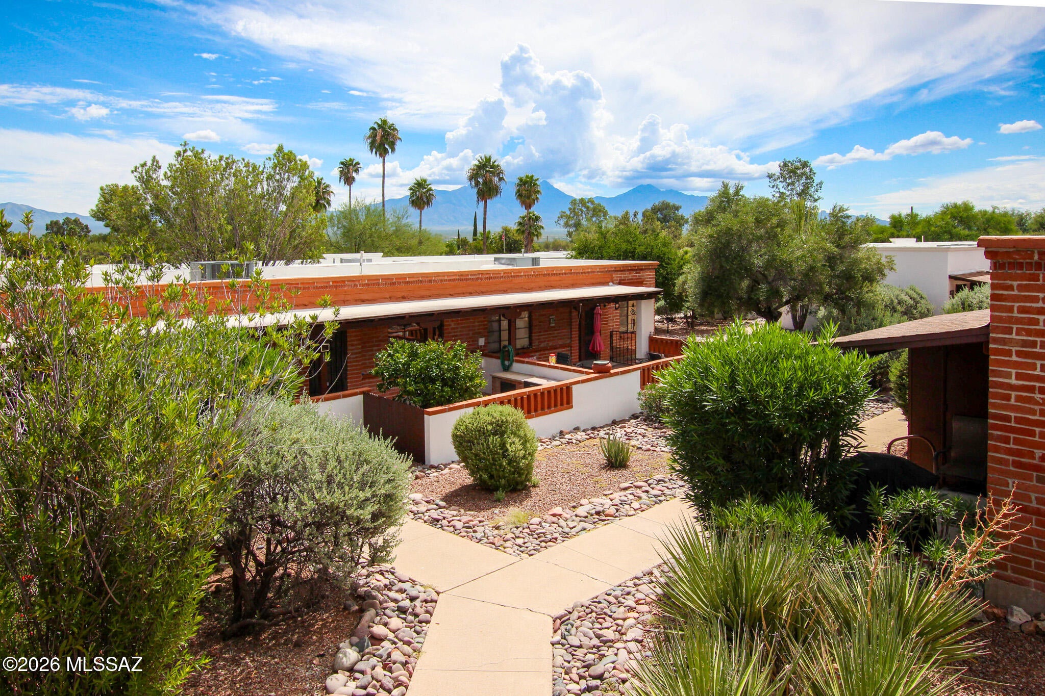 Green Valley, Arizona--Live in One of America's Top 20 55+ Retirement Areas! Scenic mountains, beautiful skies & 340+ days of sunshine. Freshly painted, move-in ready 1BR/1BA, 588 sq. ft. condo with front patio & built-in charcoal grill. HOA covers outdoor maintenance, roof, water heater, HVAC, landscaping, pools, garbage & water. No more shoveling snow, cutting the lawn or repairs to worry about--all done for you, so you can enjoy doing what you want to do!