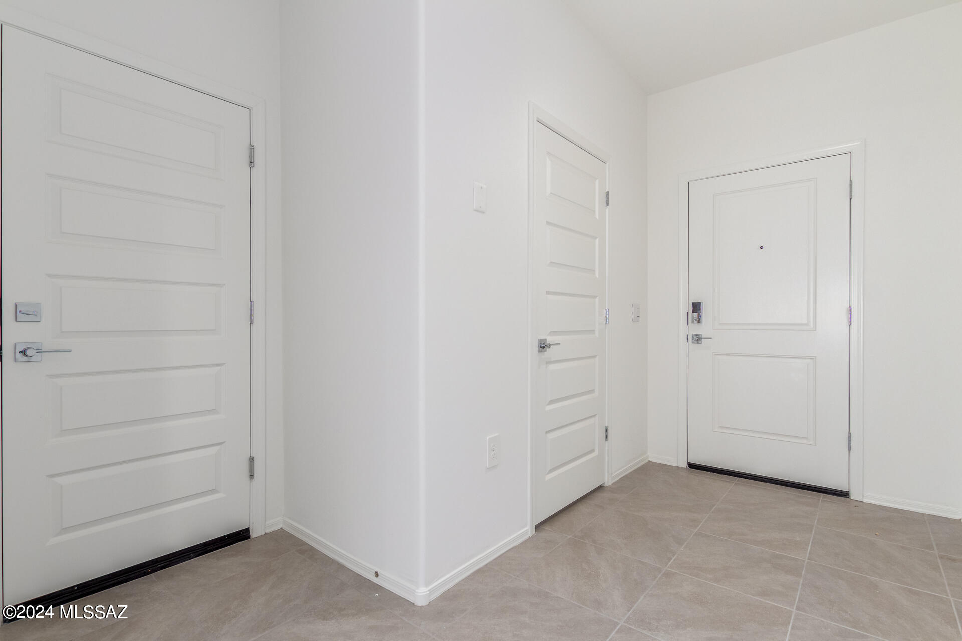 Saguaro Bloom SQ20180540069 - Residential