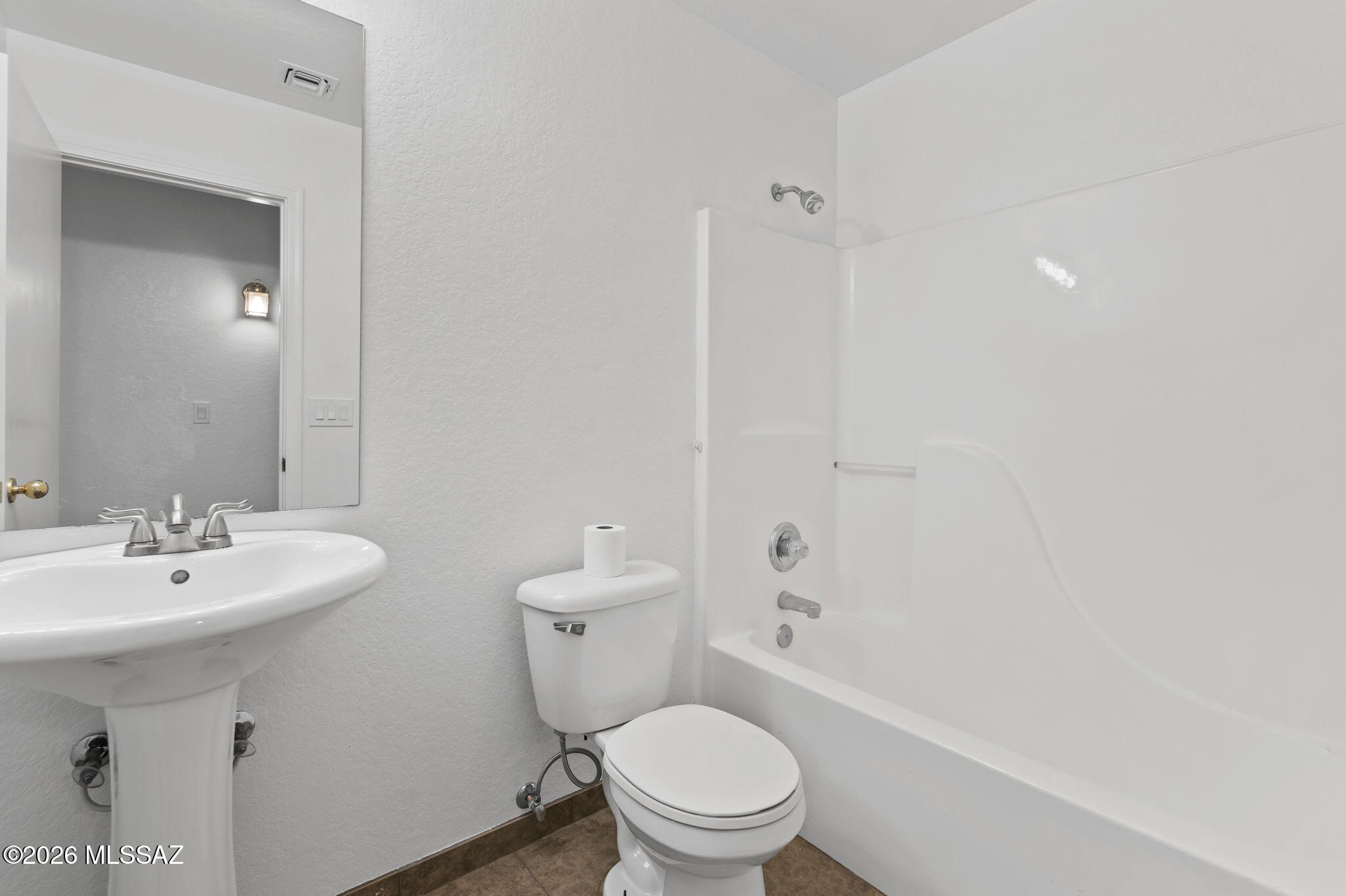 Campana De Plata (1-77) - Residential