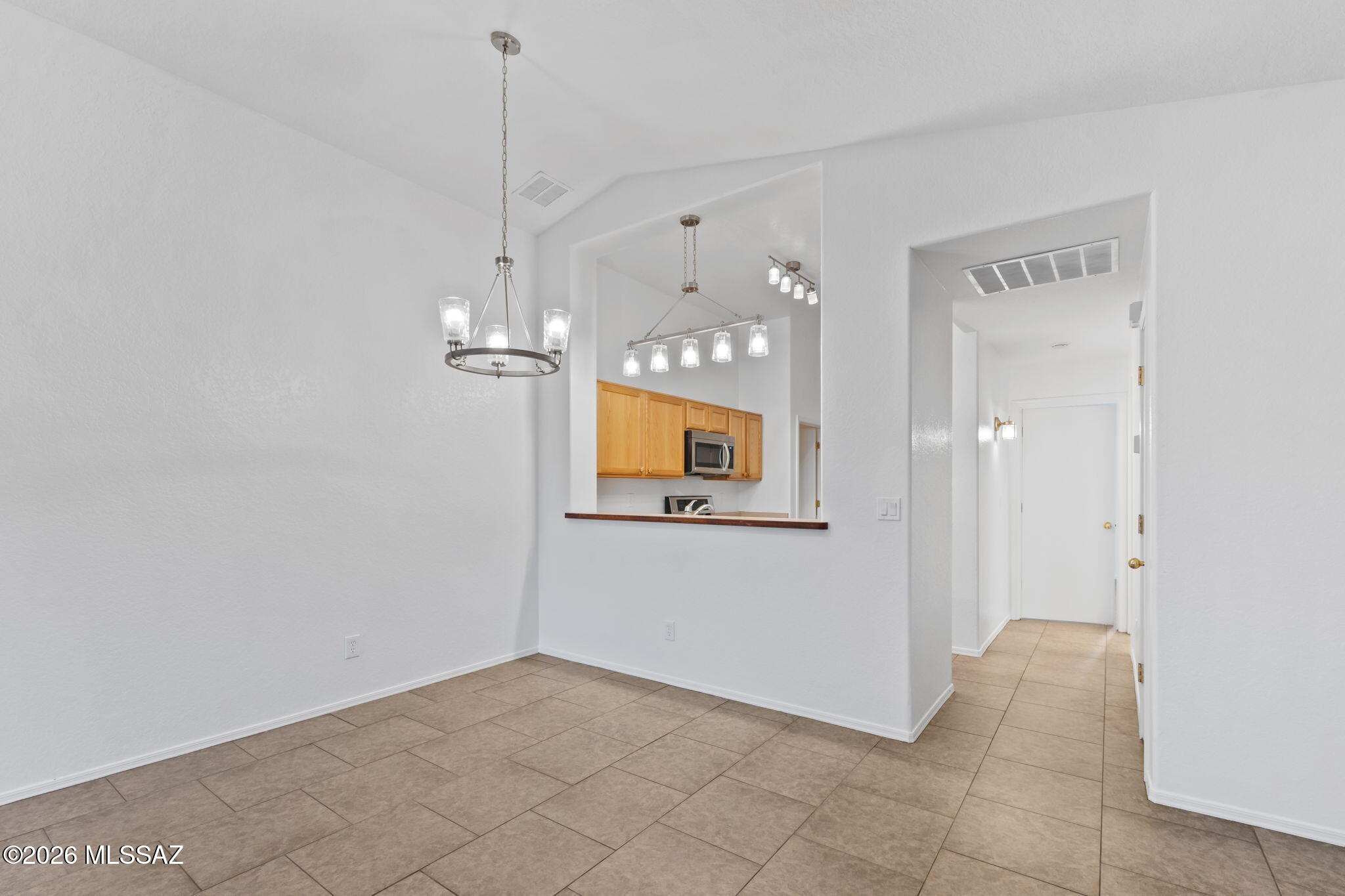 Campana De Plata (1-77) - Residential