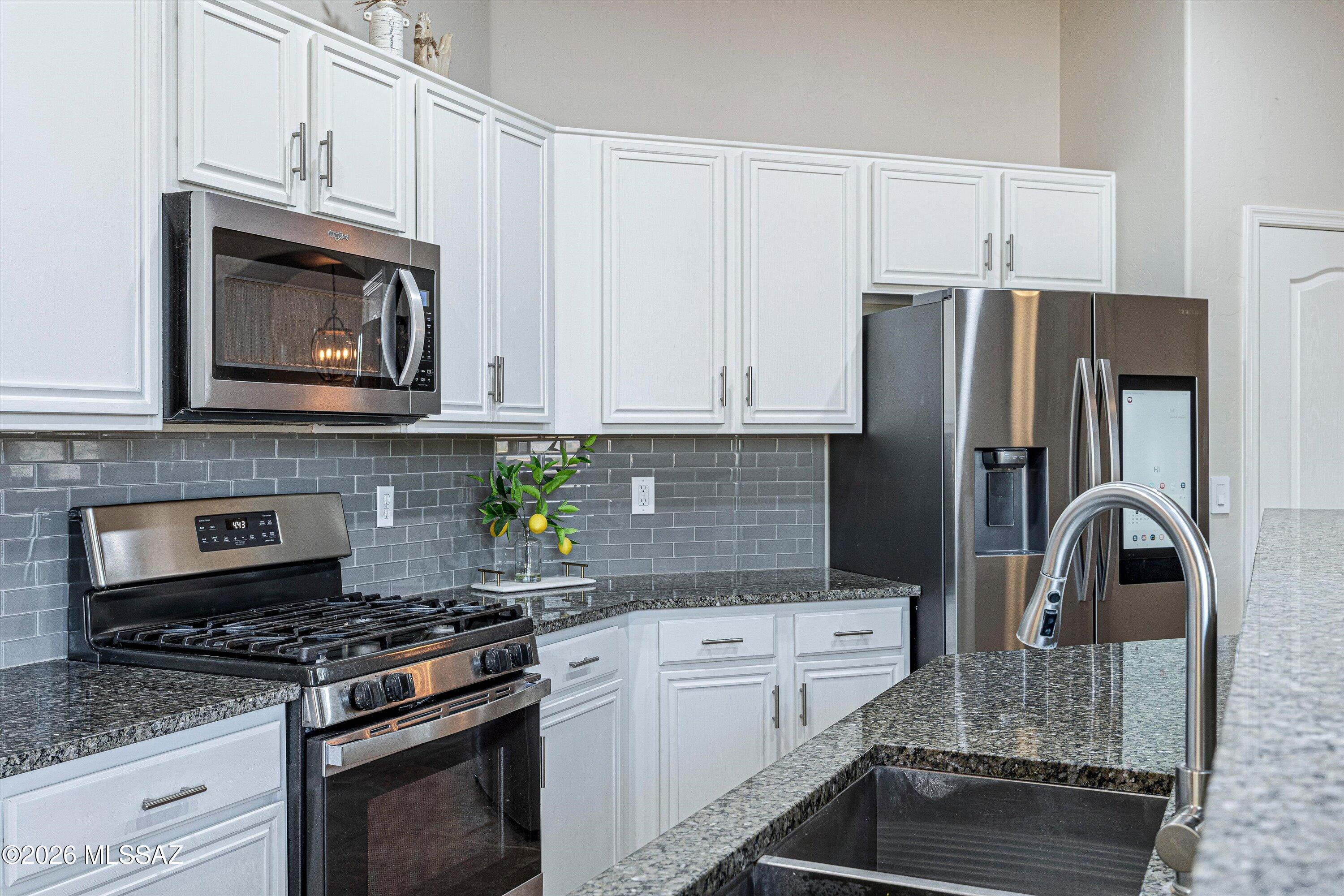 Marquette Place (1-44) - Residential