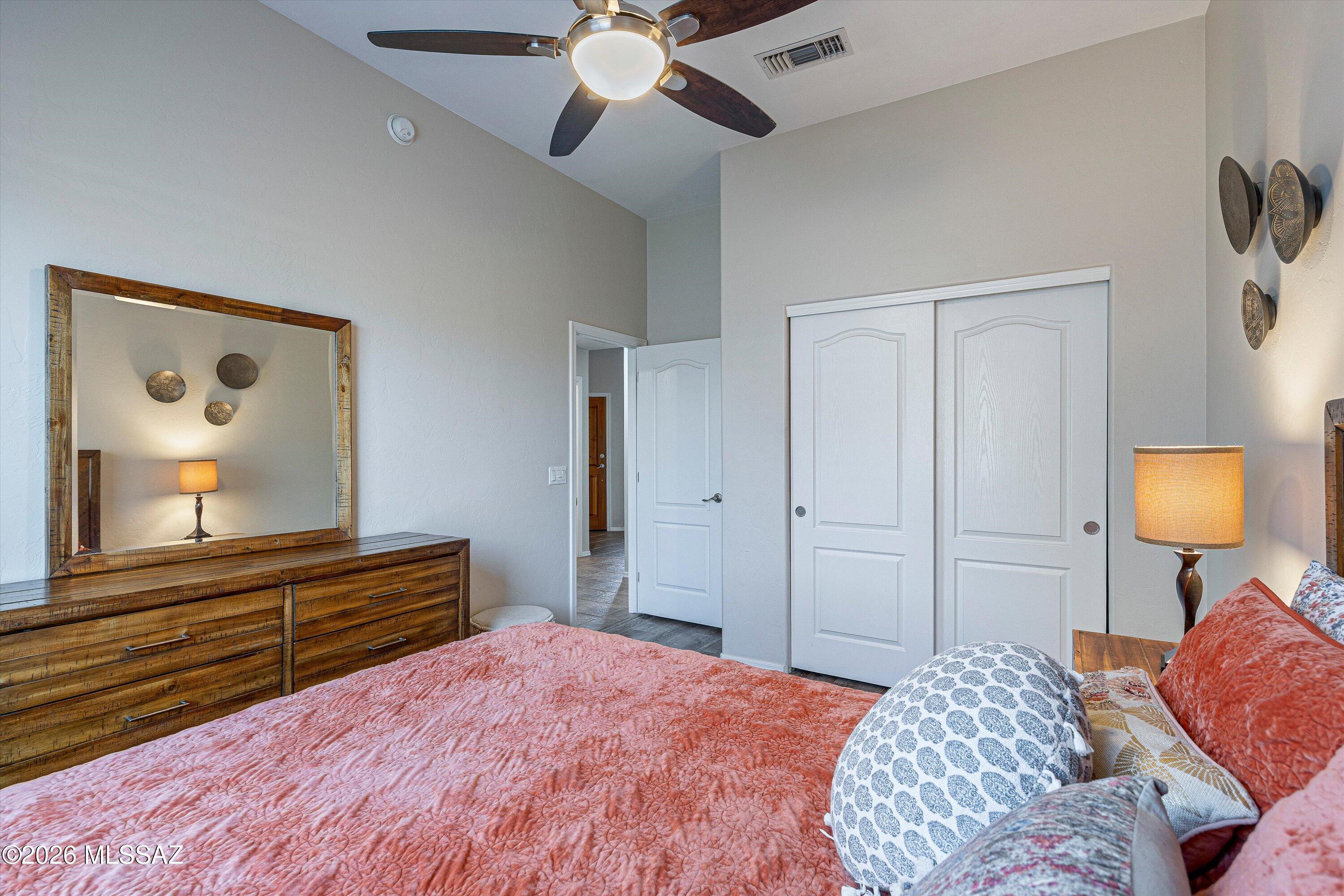 Marquette Place (1-44) - Residential