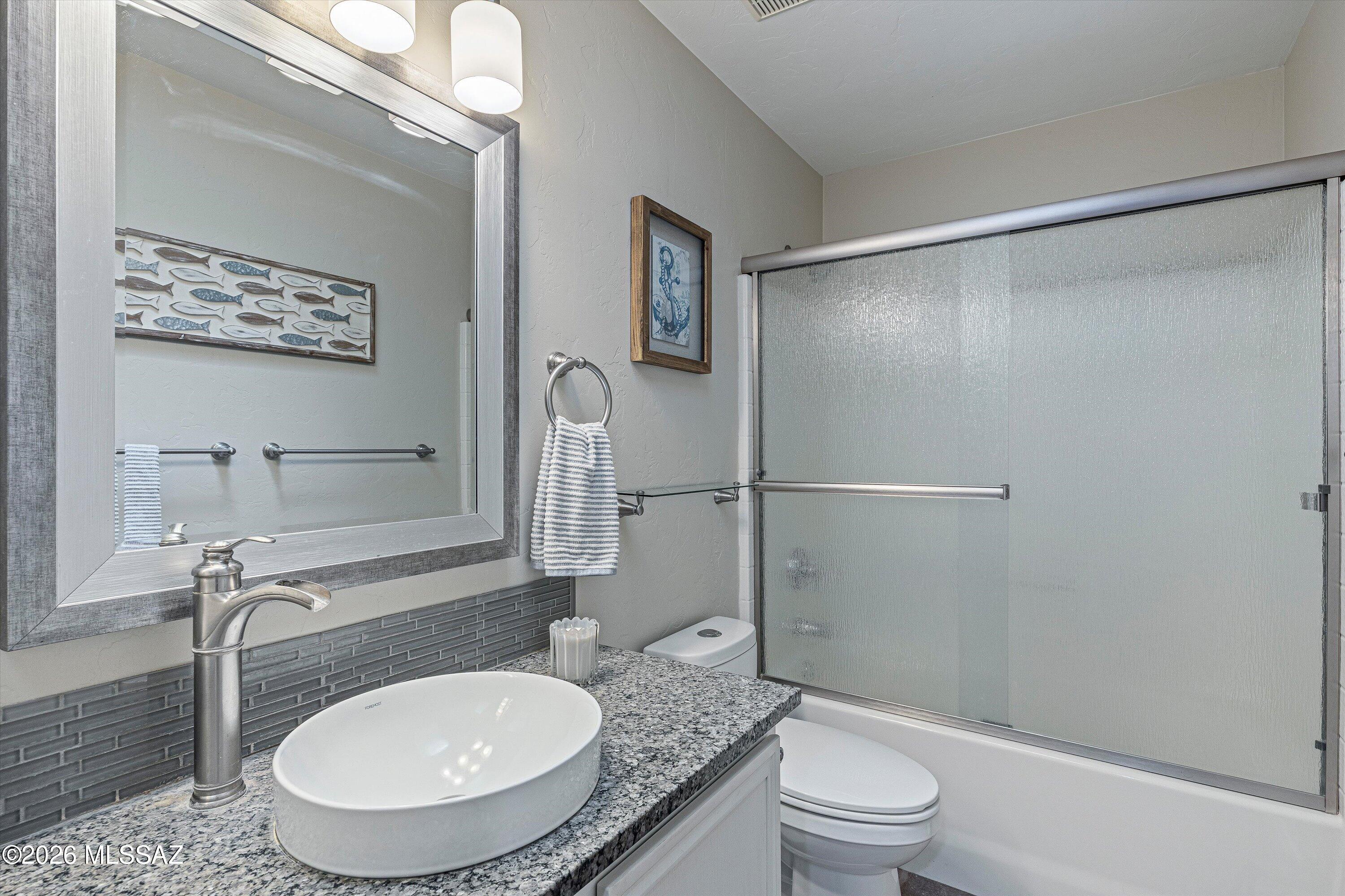 Marquette Place (1-44) - Residential