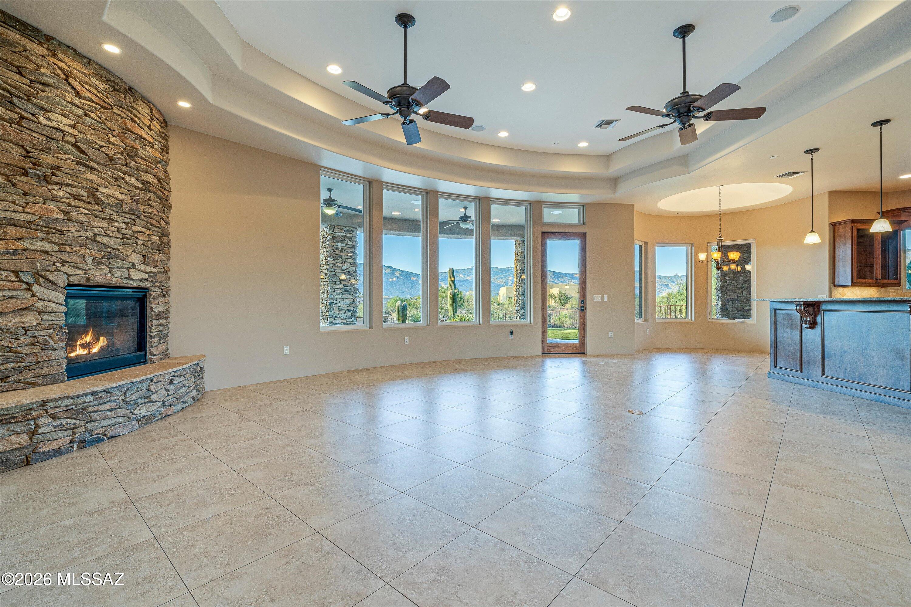 Coyote Creek (1-395) - Residential