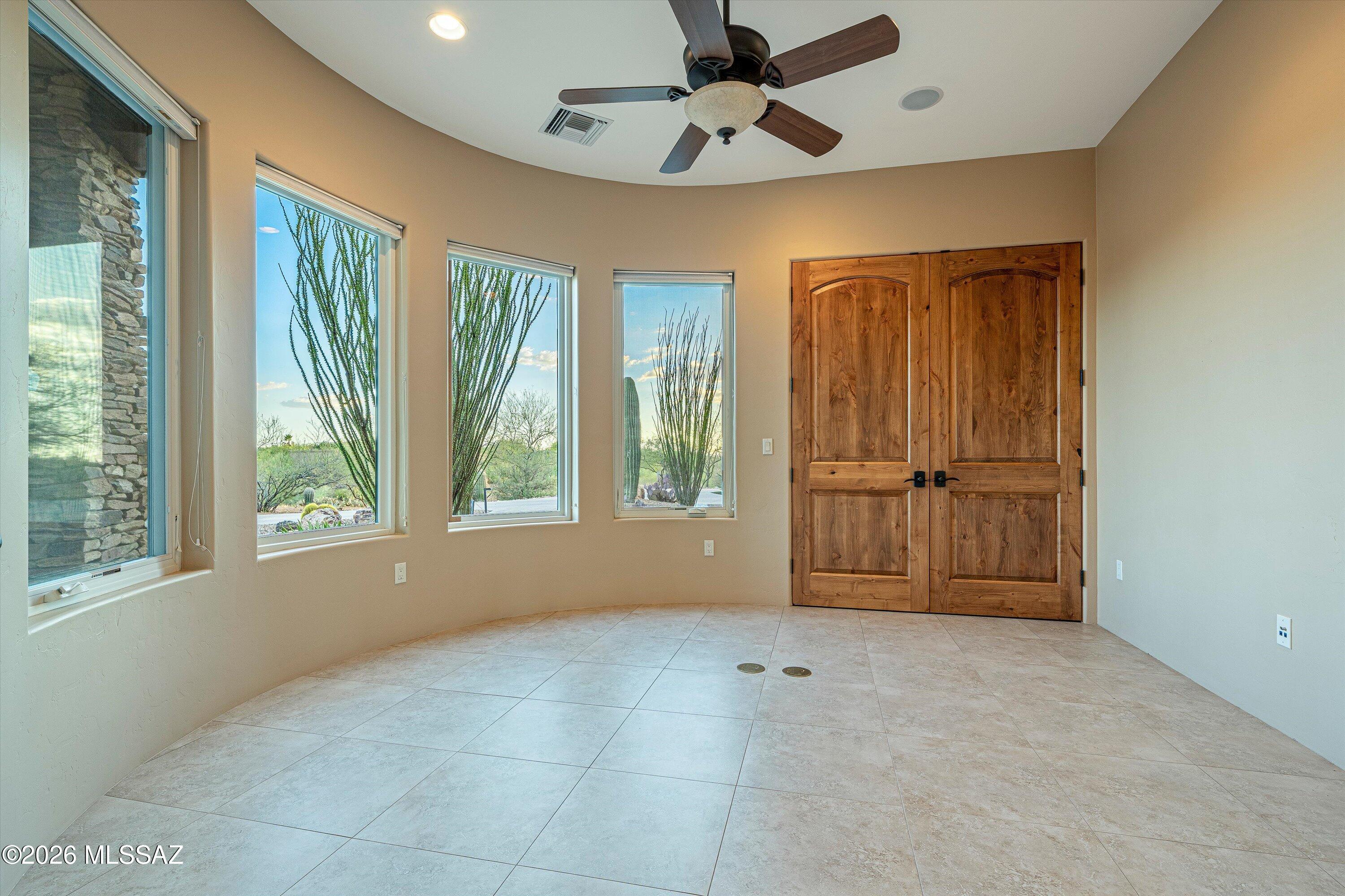 Coyote Creek (1-395) - Residential