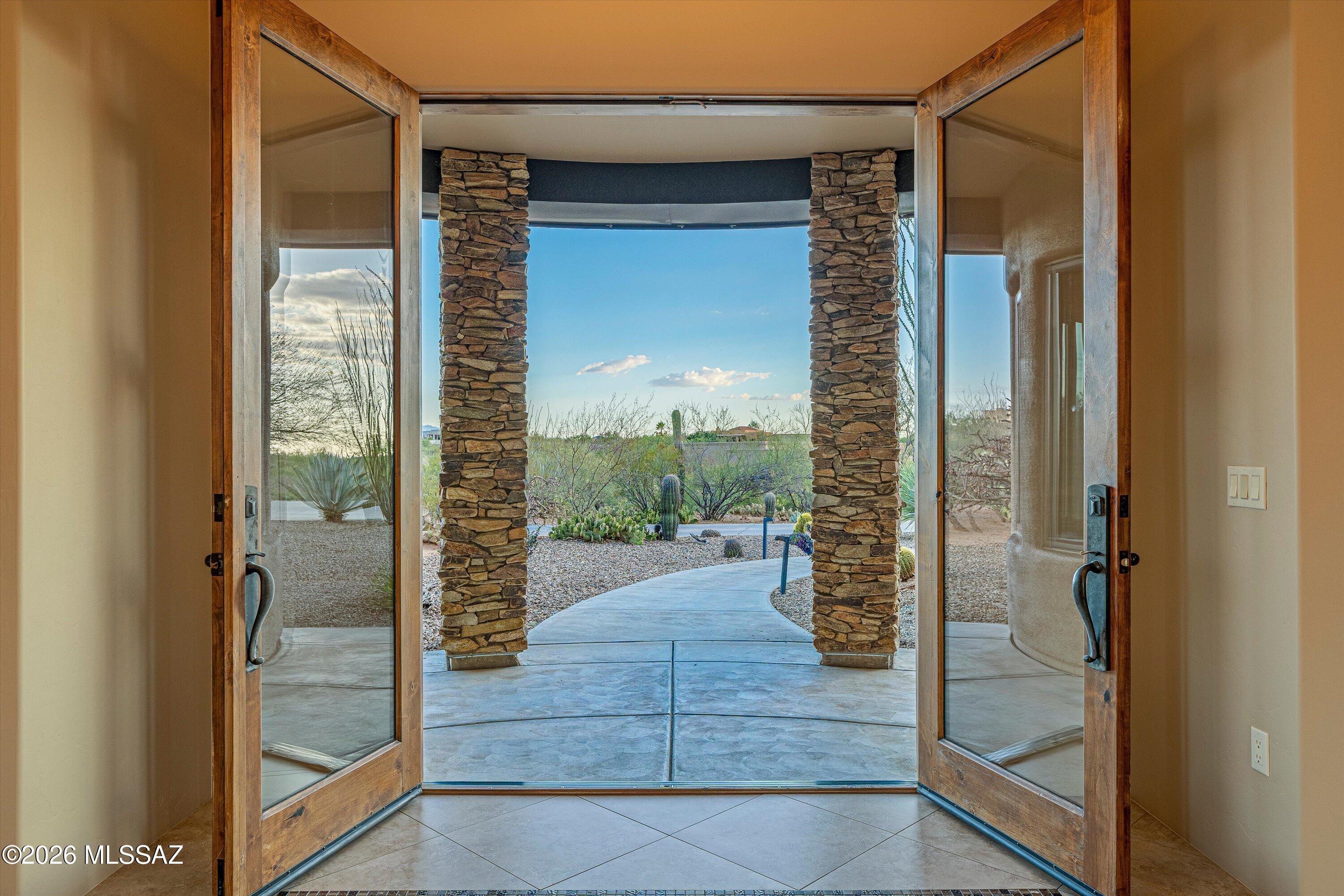 Coyote Creek (1-395) - Residential
