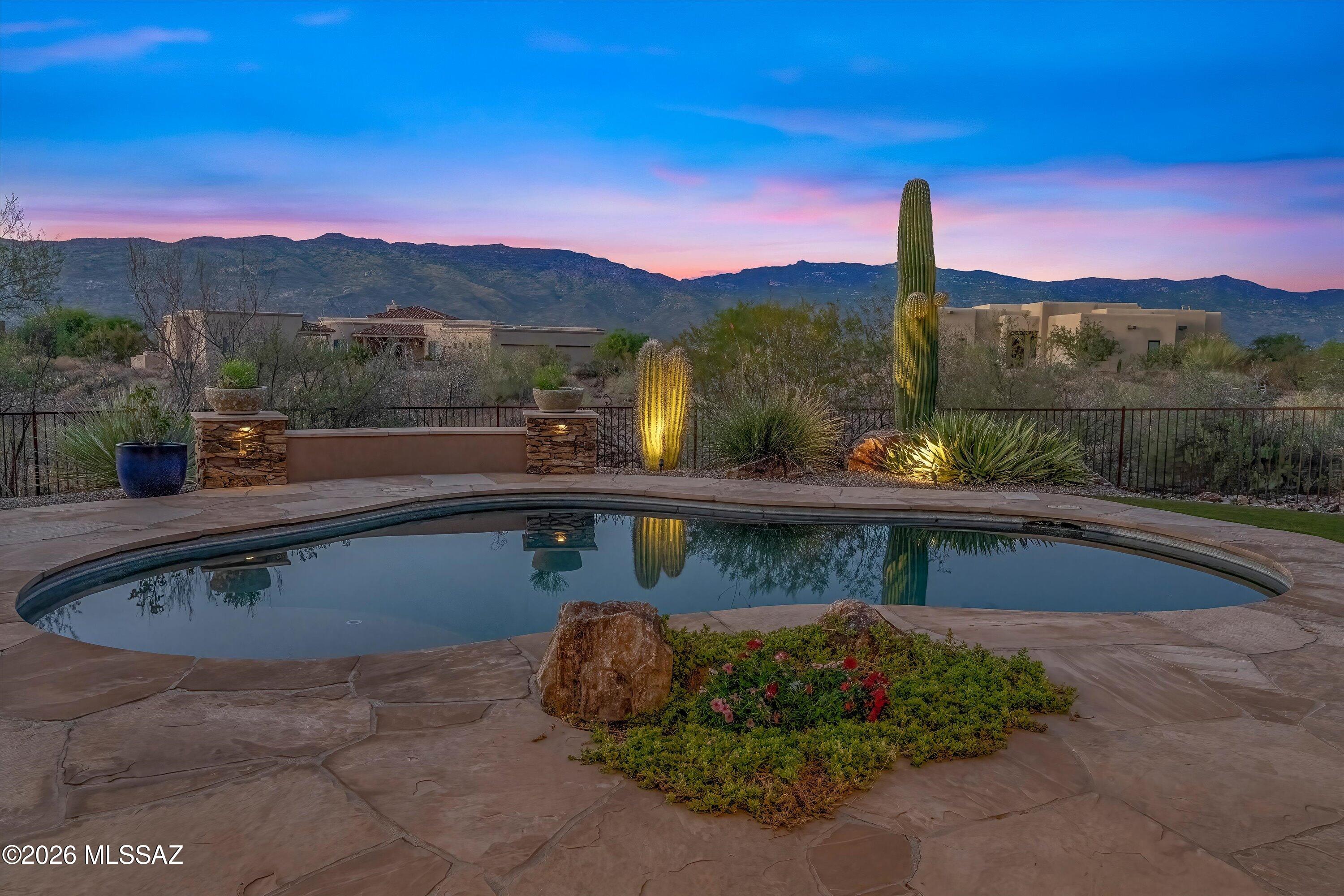 Coyote Creek (1-395) - Residential