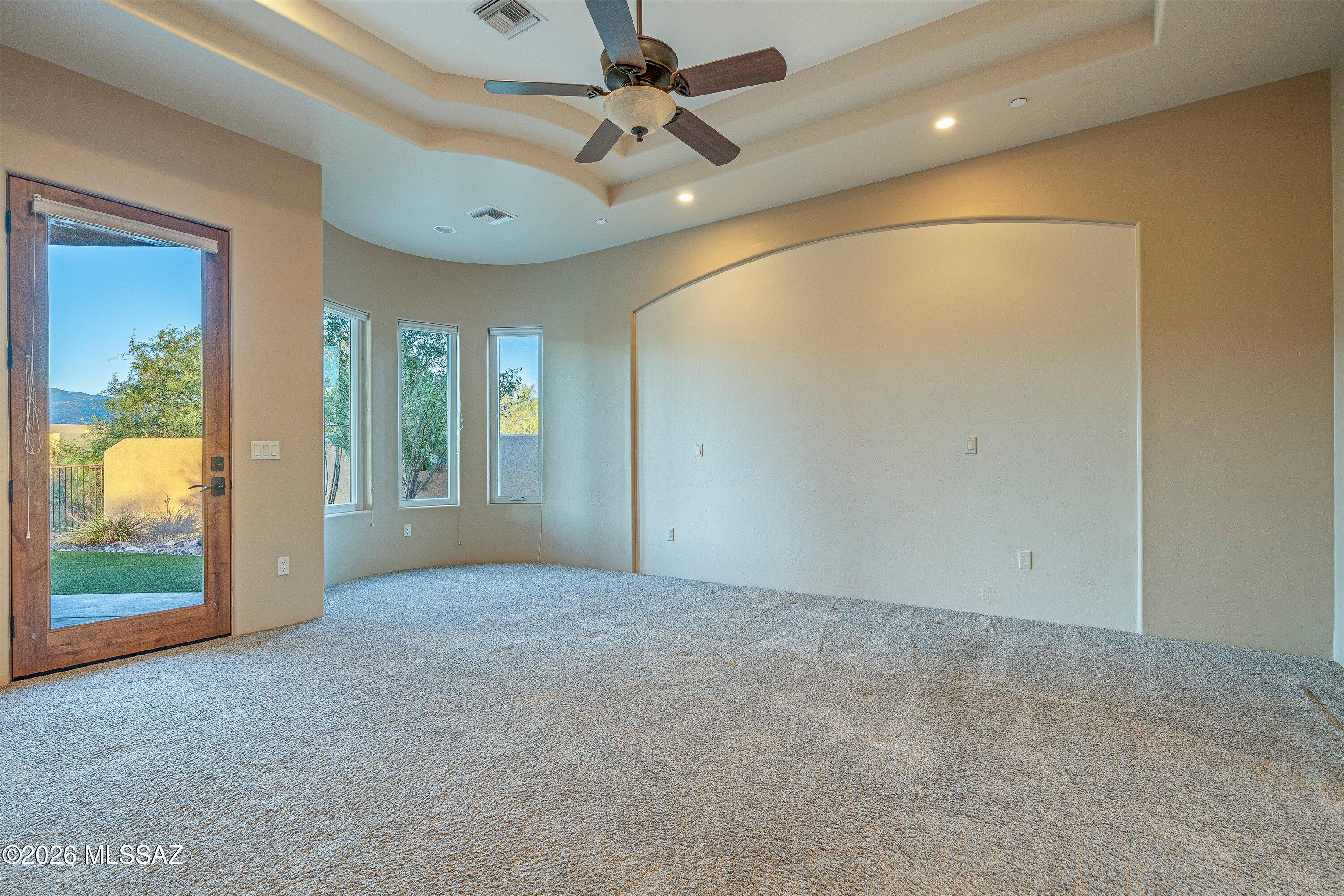 Coyote Creek (1-395) - Residential