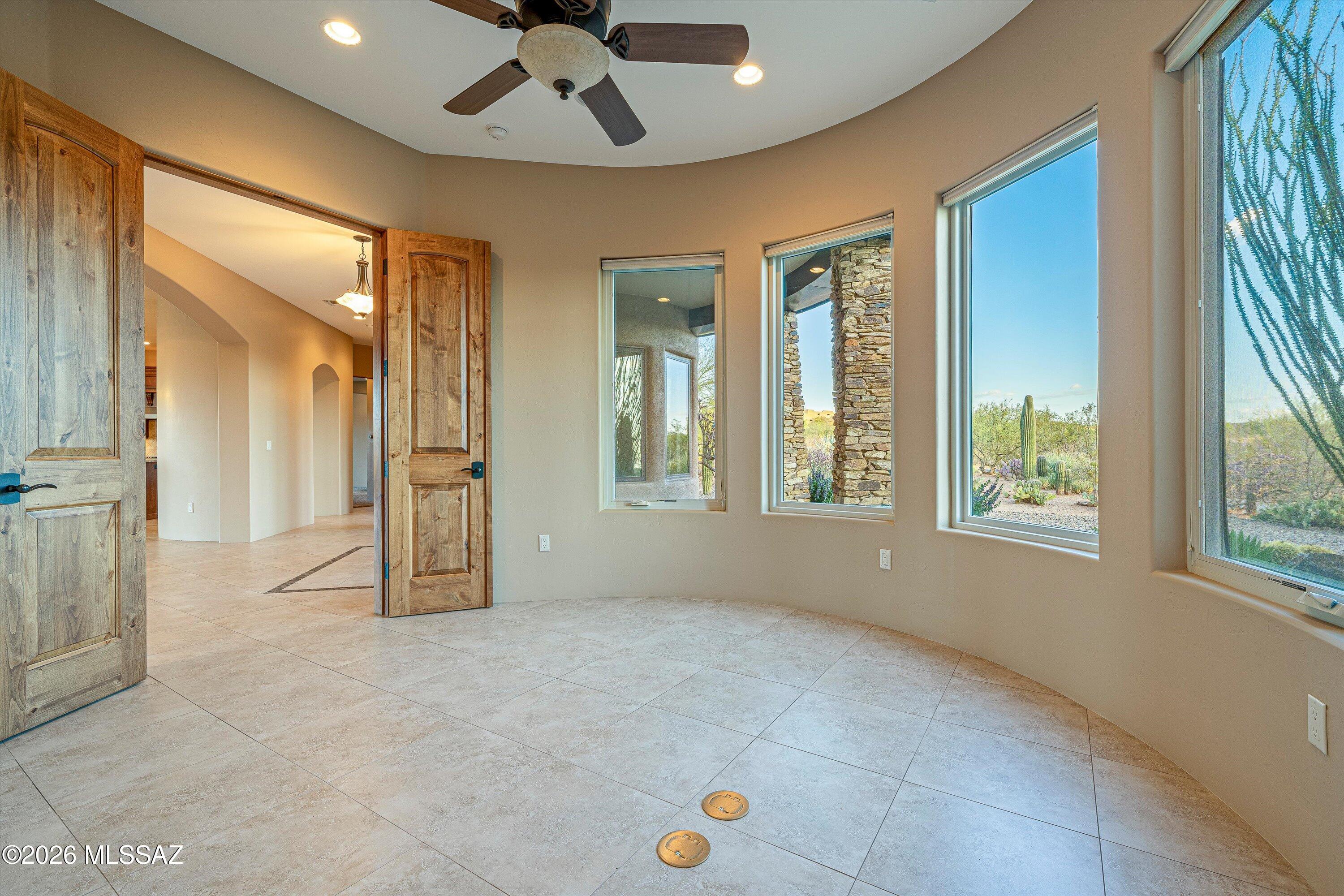 Coyote Creek (1-395) - Residential