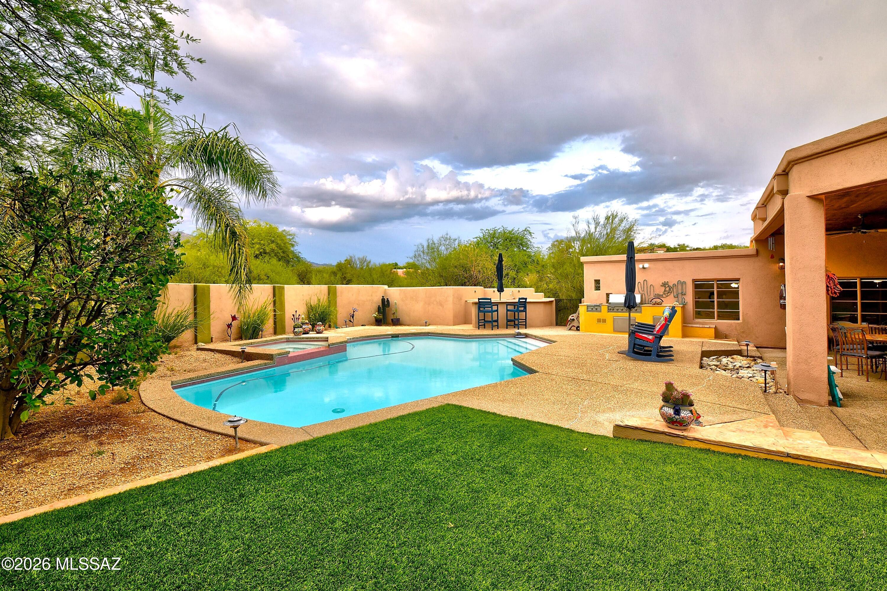 Catalina Foothills Estates NO. 10 (1-72) - Residential
