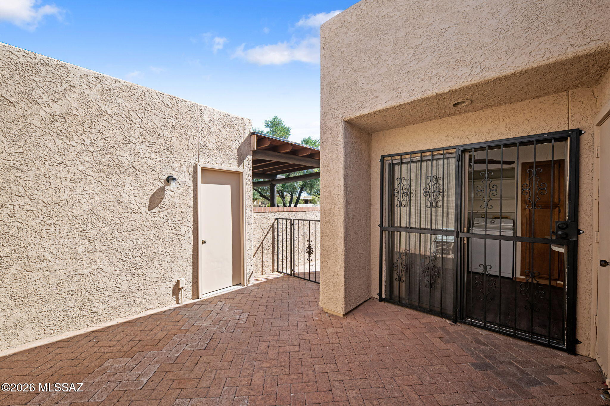 Ladera Brisas Townhouses (1-106) - Residential