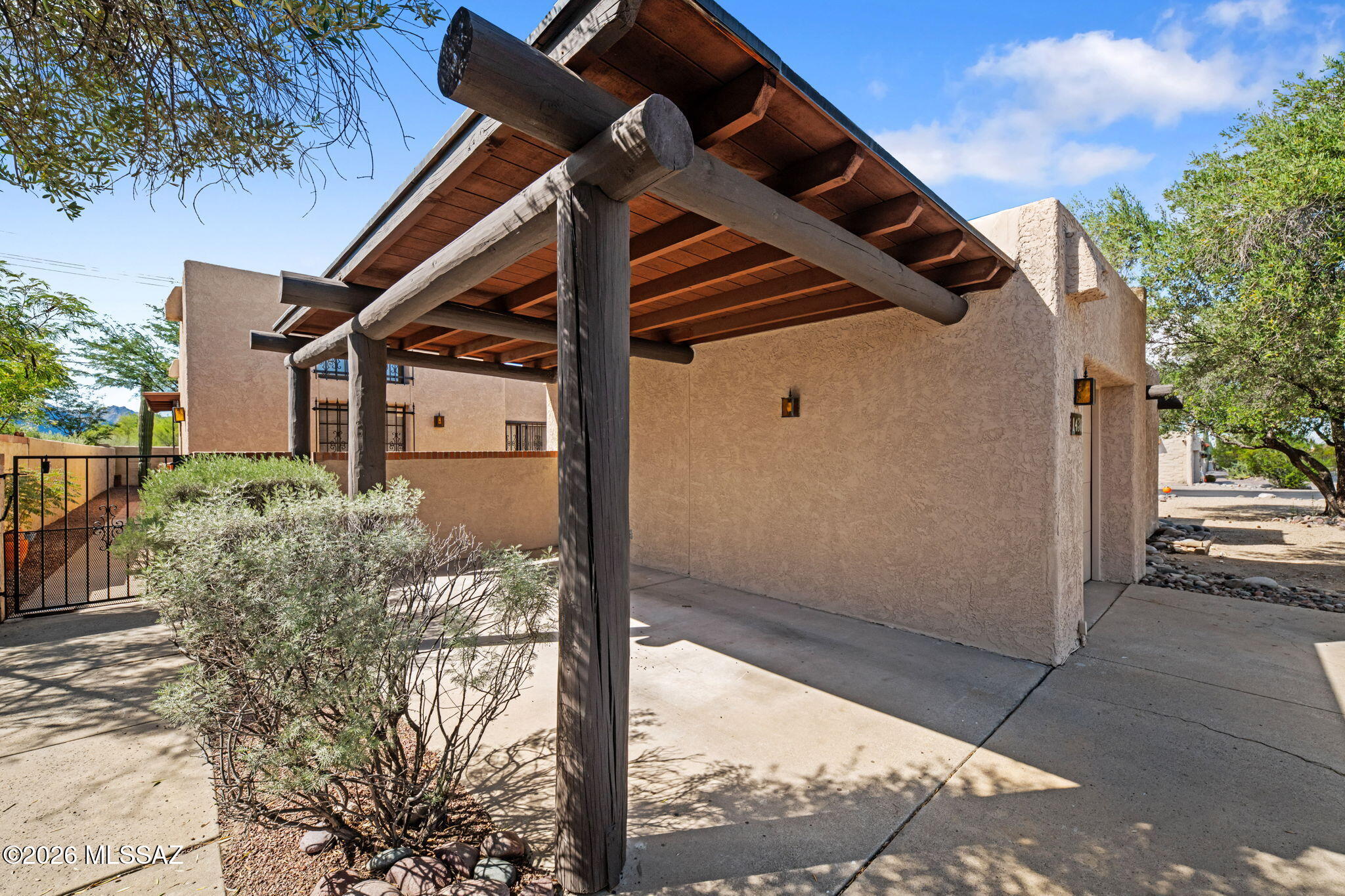 Ladera Brisas Townhouses (1-106) - Residential