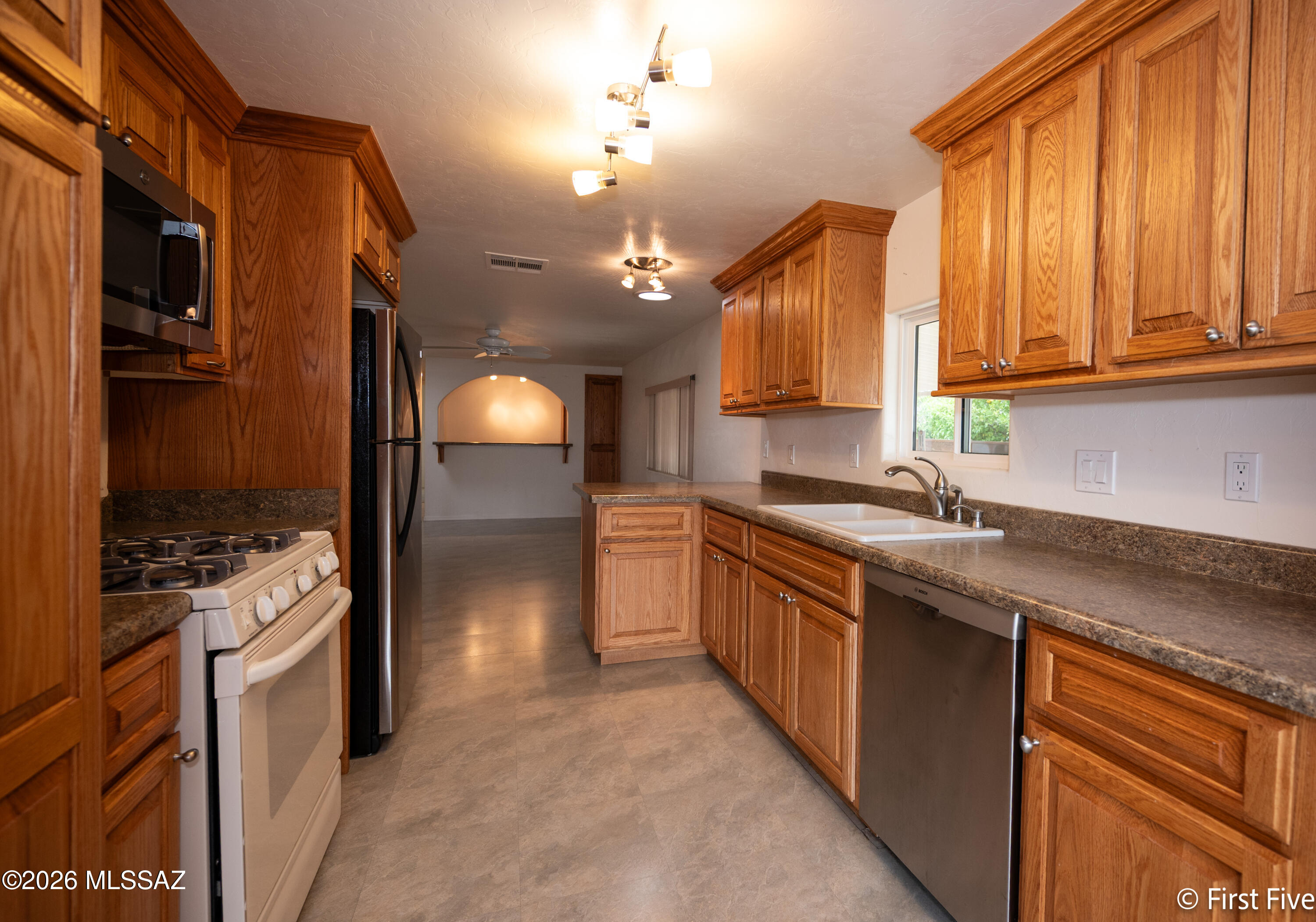 Tucson Estates (1-192) - Residential Lease