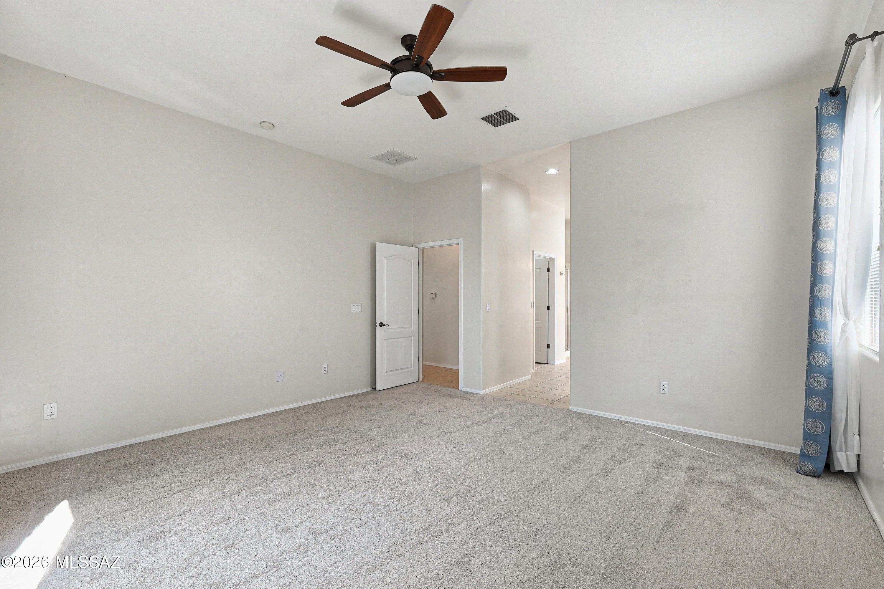 Black Horse (1-411) - Residential