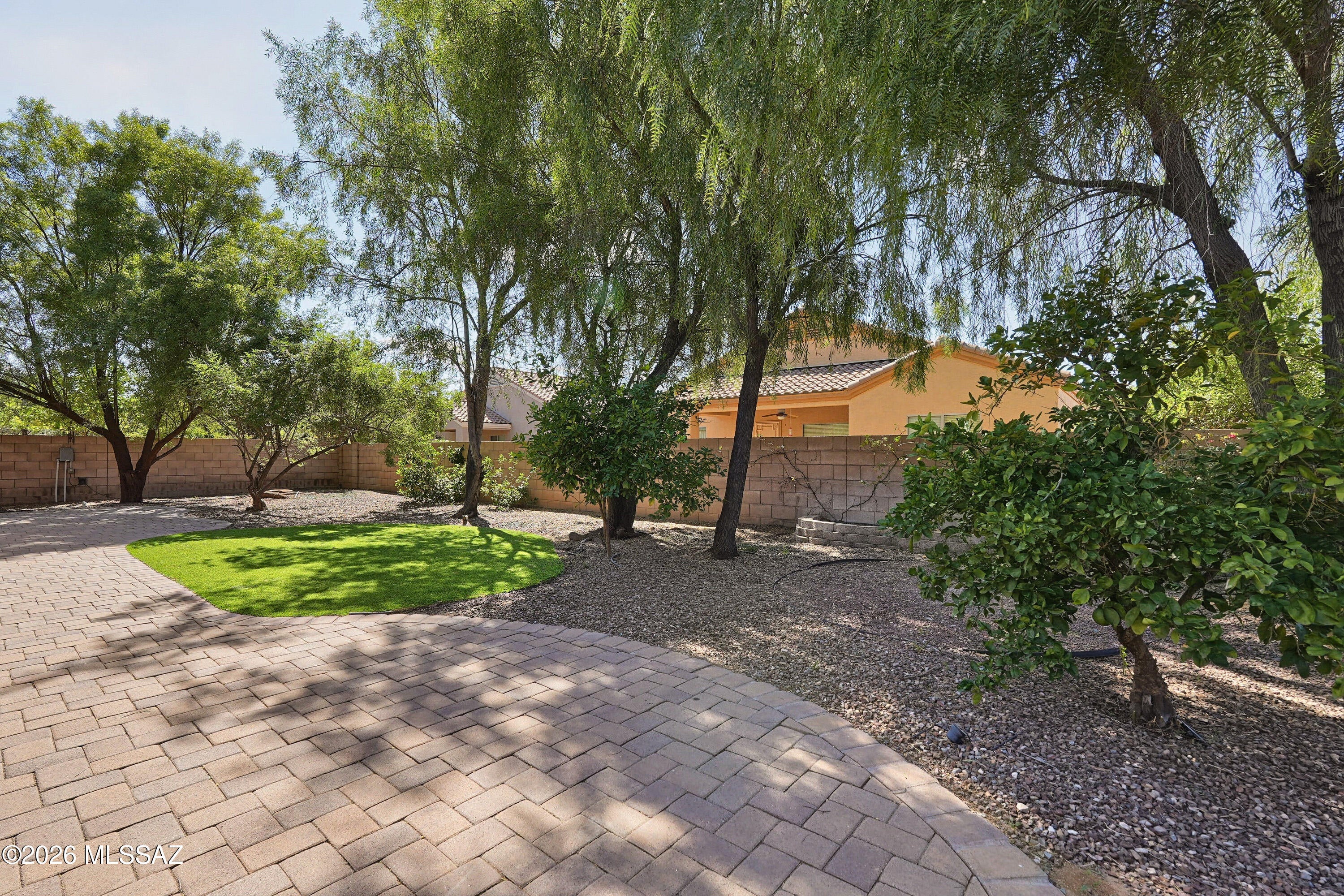 Black Horse (1-411) - Residential