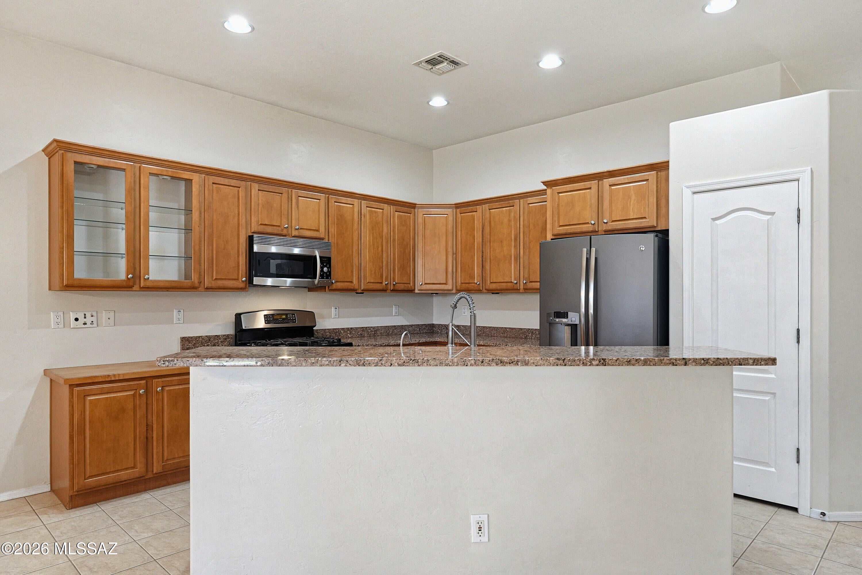 Black Horse (1-411) - Residential