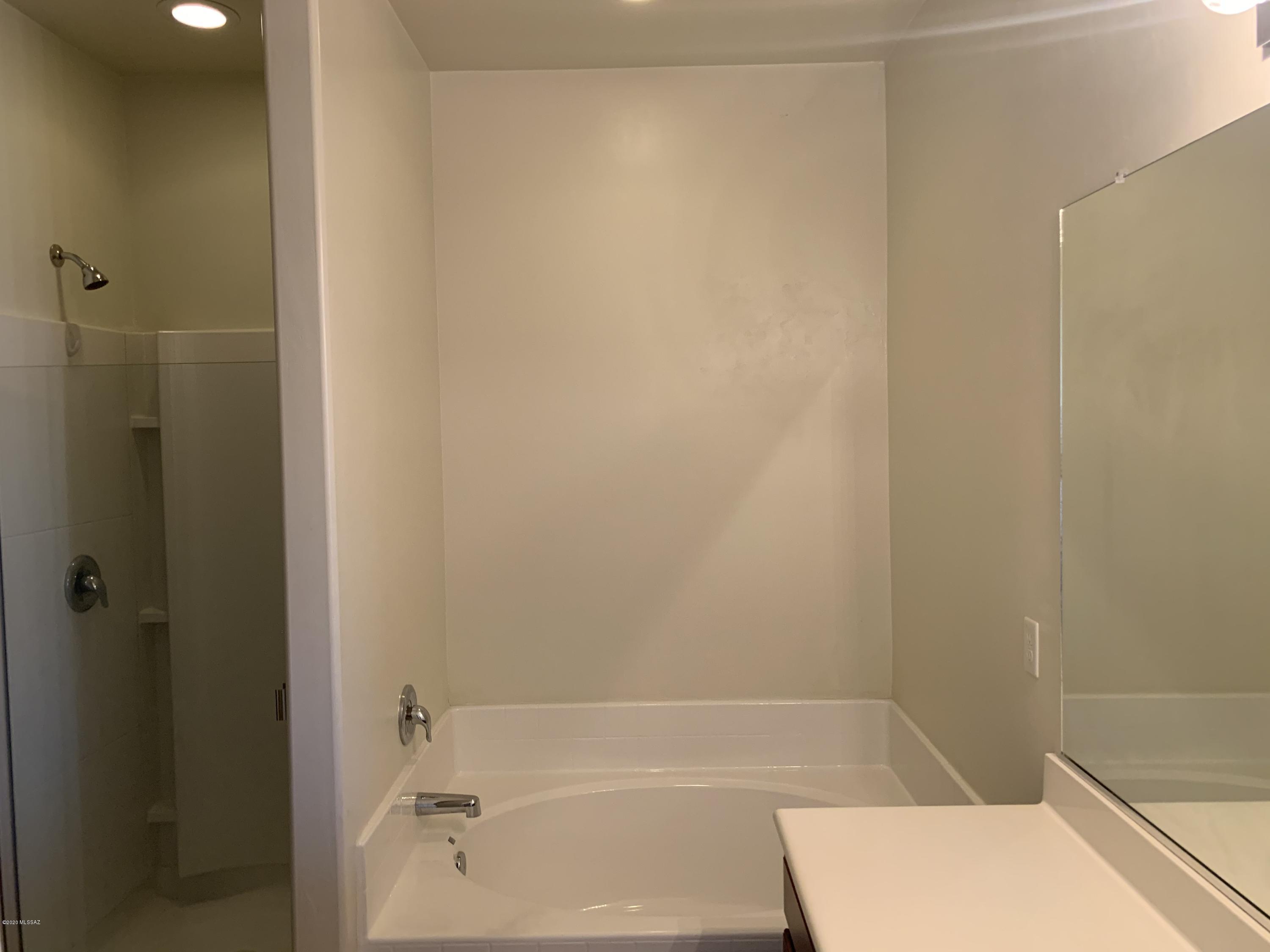 San Lucas Block 8 - Residential Lease
