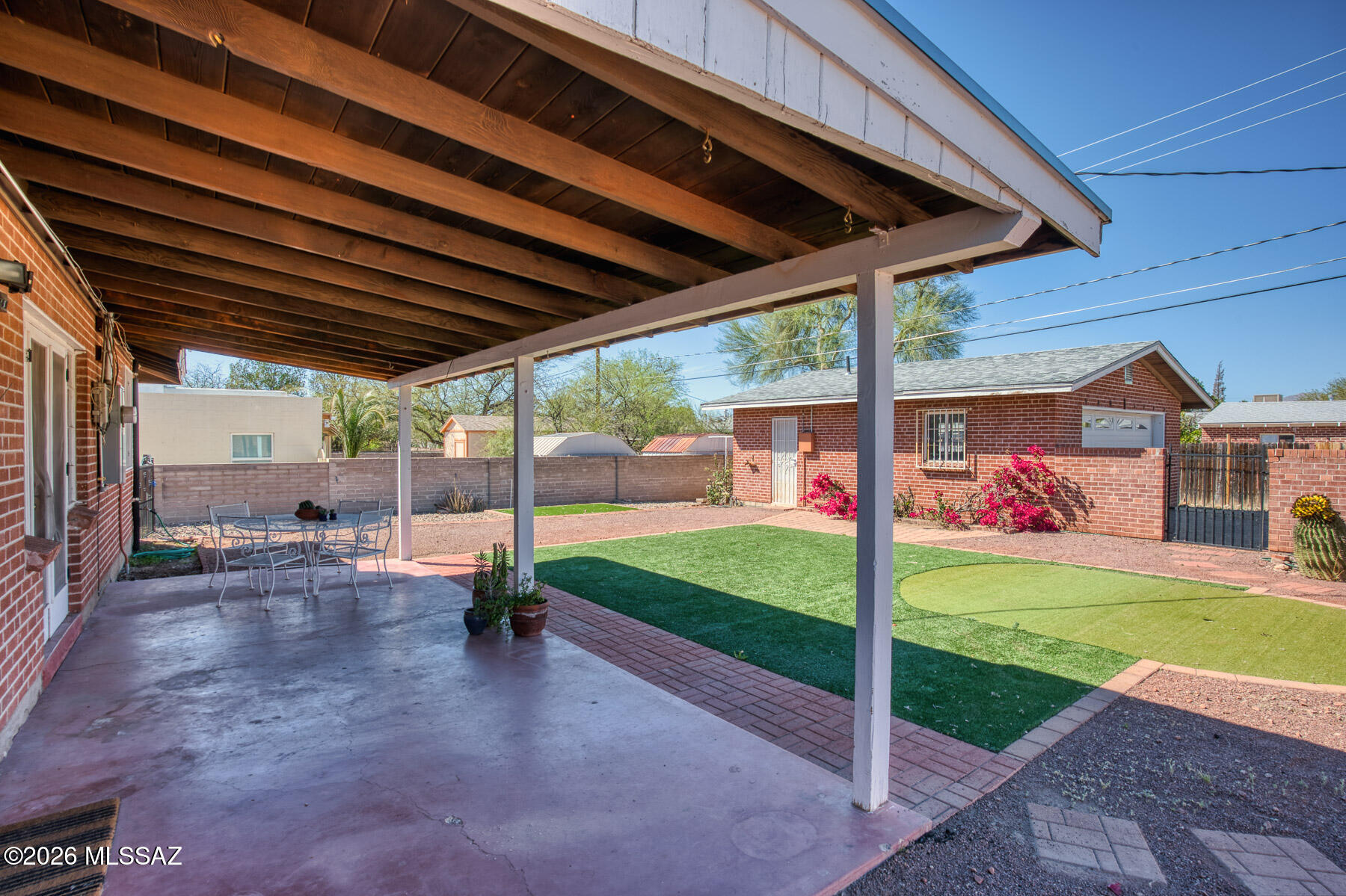 Broadway Manor - Residential