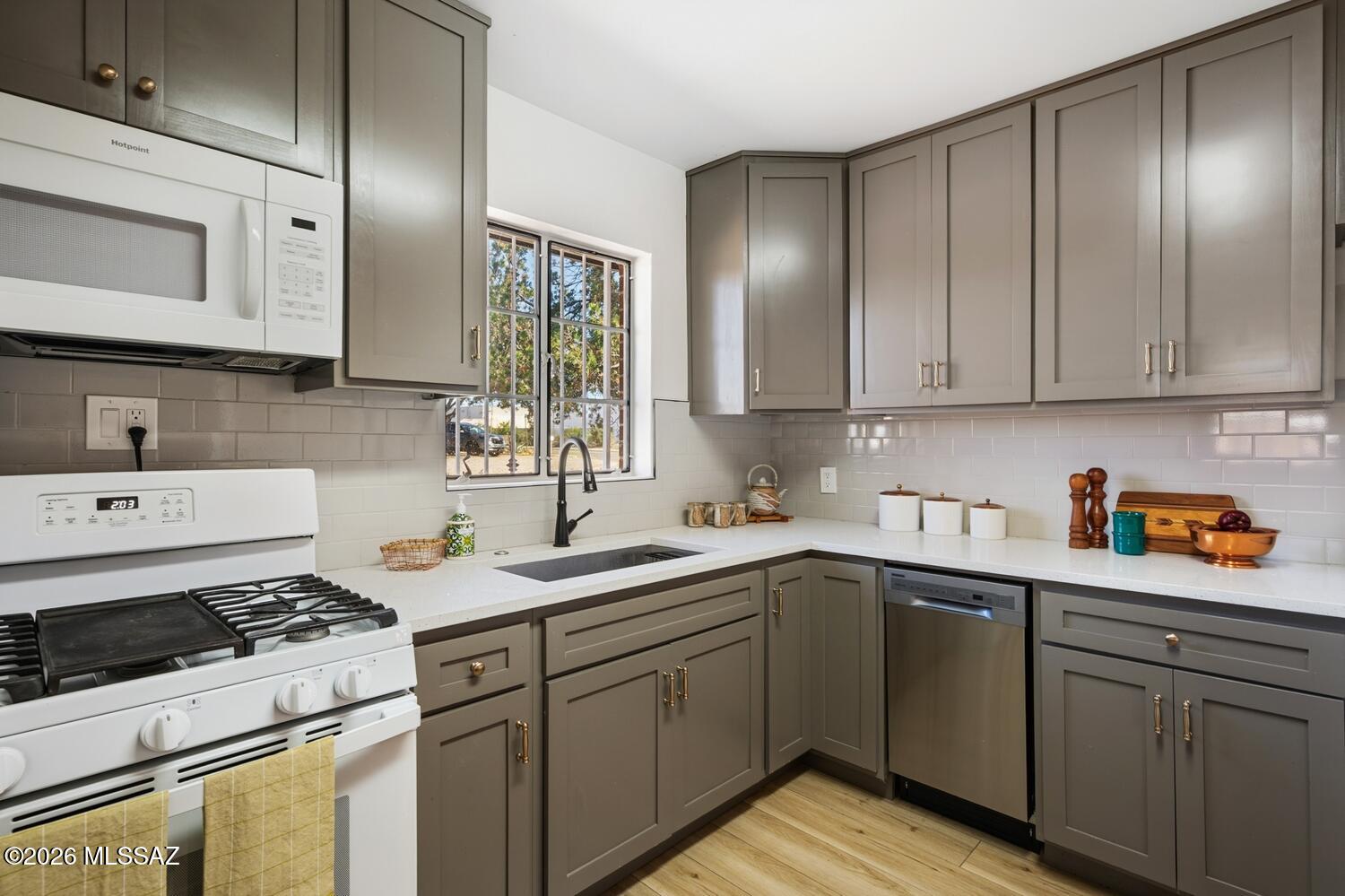 Broadway Manor - Residential