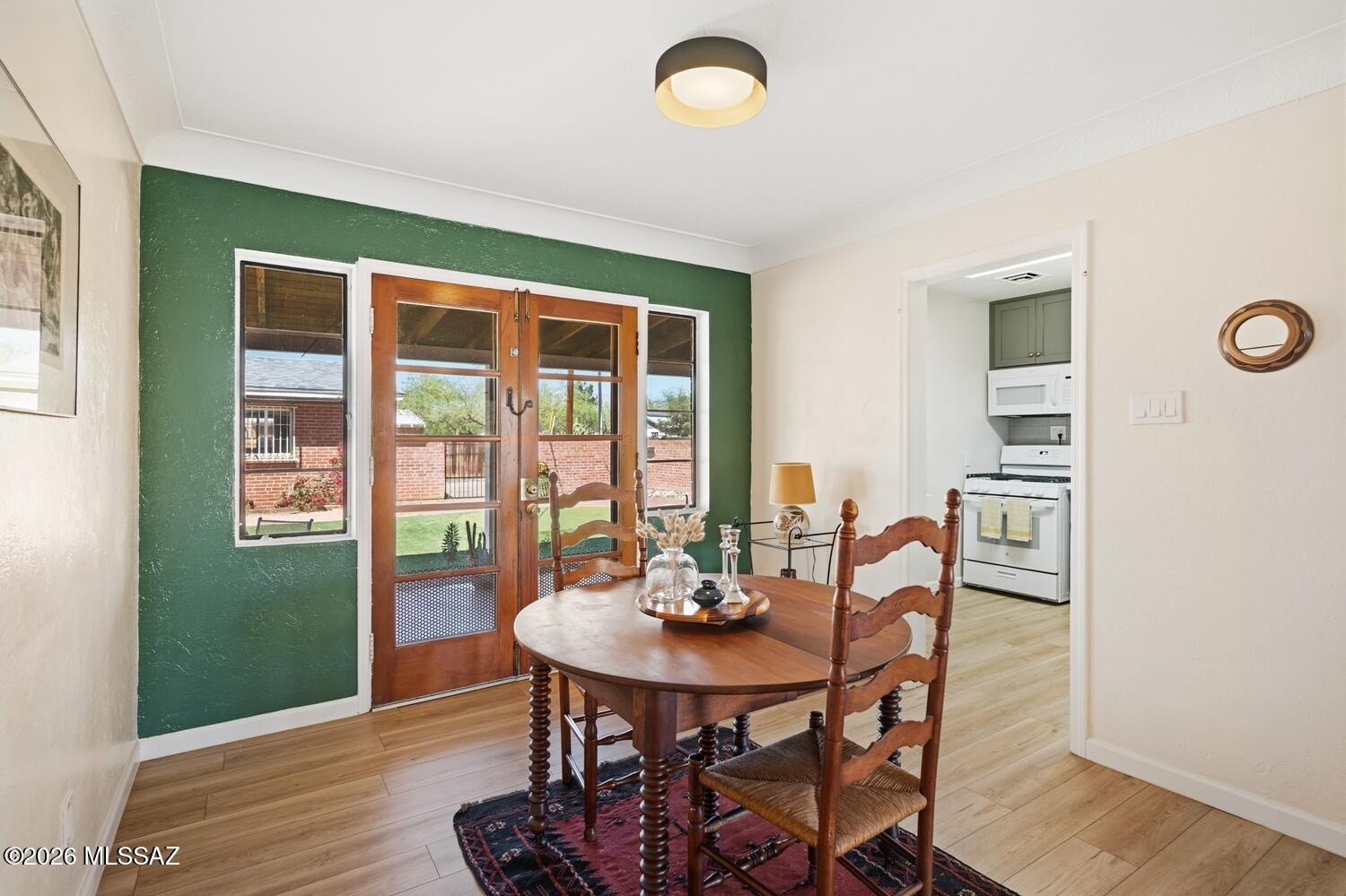 Broadway Manor - Residential