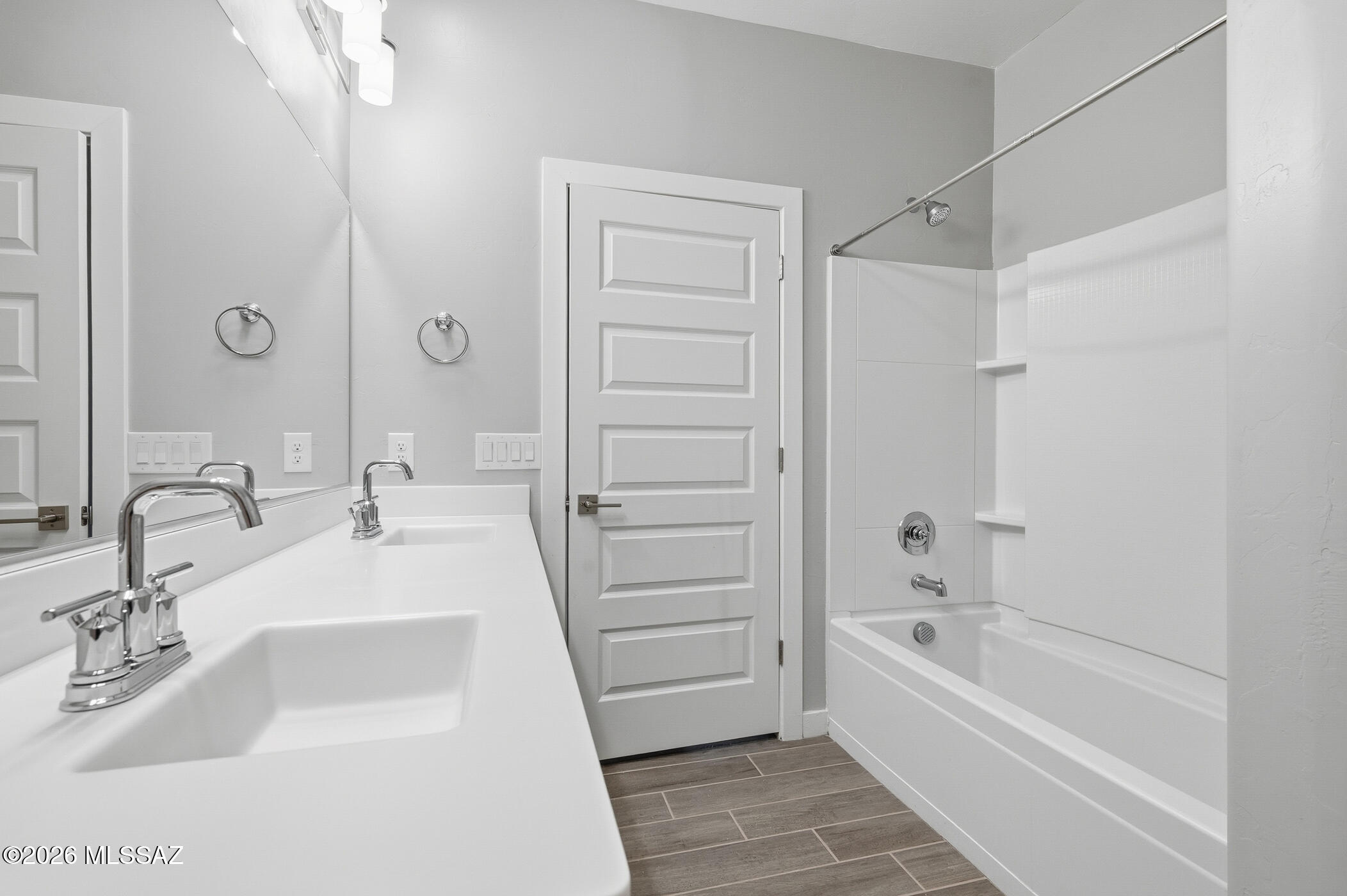 Rancho Del Lago (101-206) - Residential
