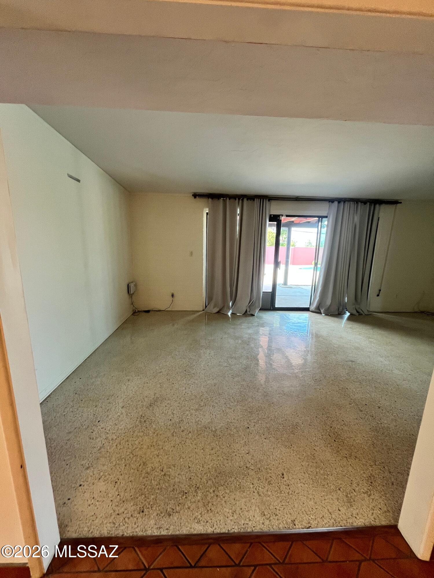 Vista Del Sierras East (1-83) - Residential Lease