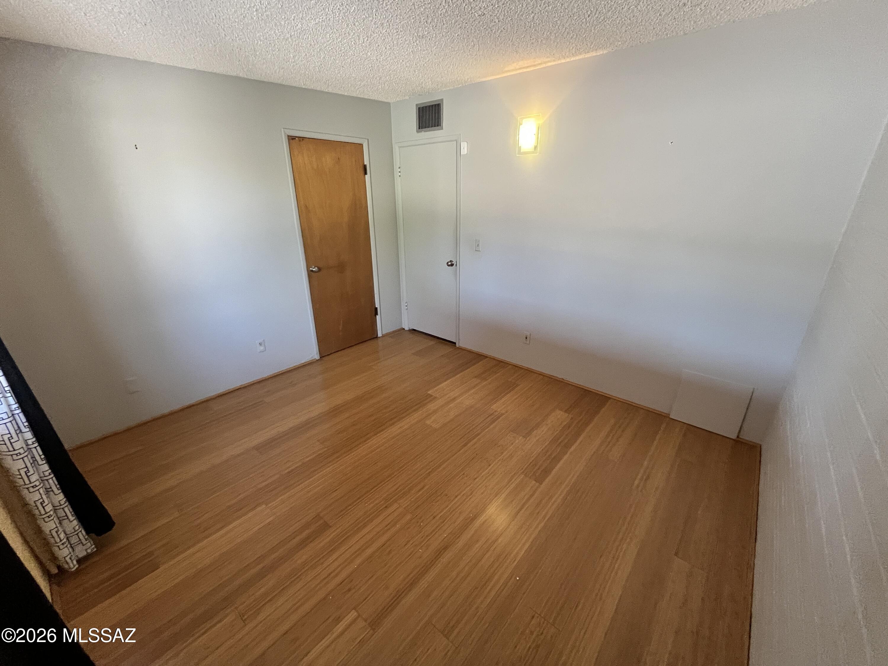 Vista Del Sierras East (1-83) - Residential Lease