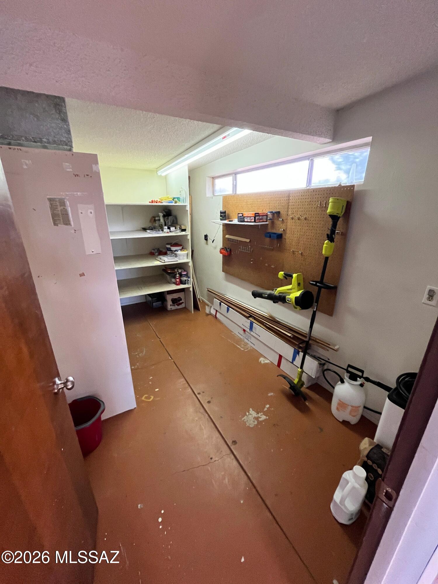 Vista Del Sierras East (1-83) - Residential Lease