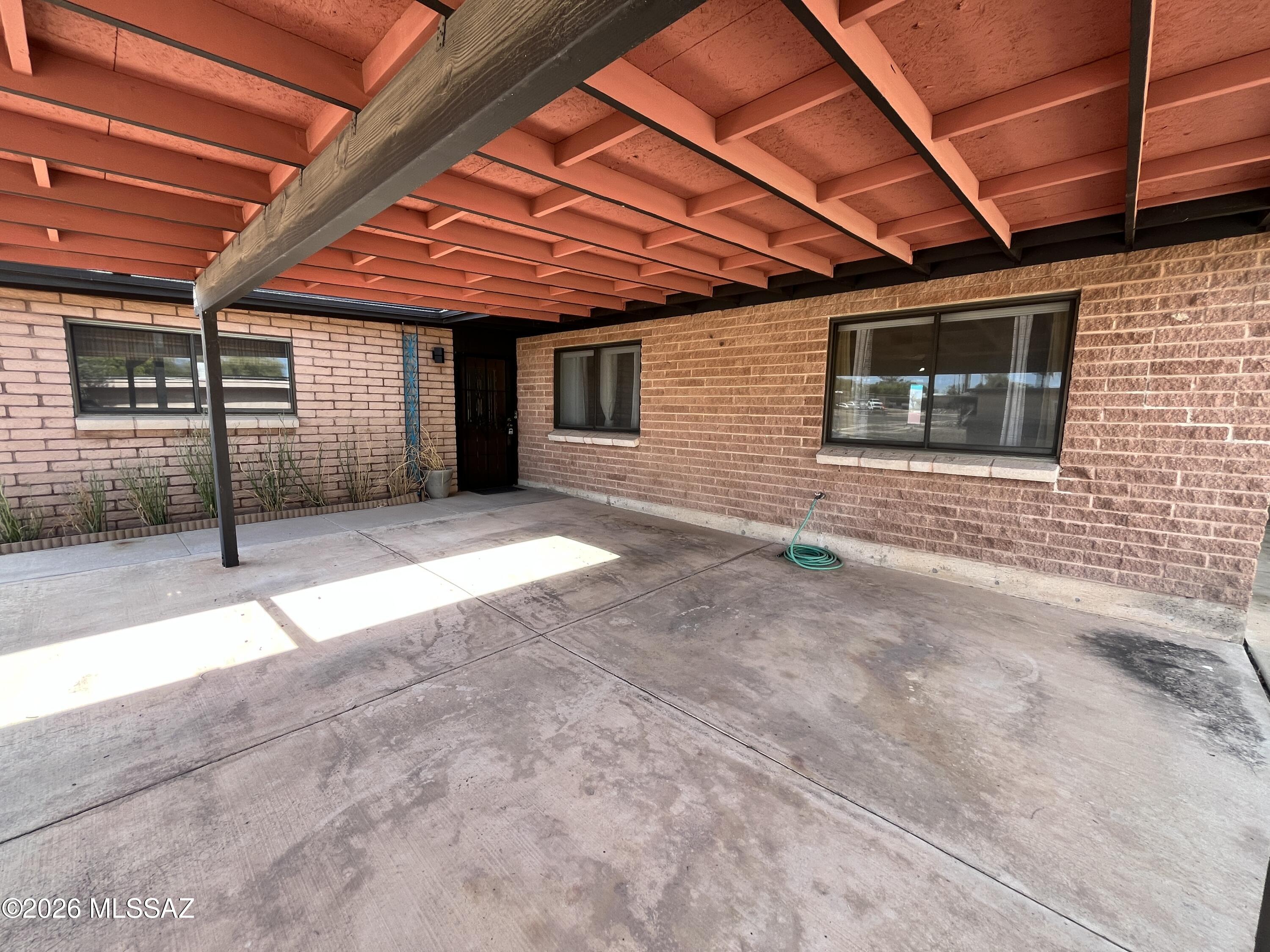 Vista Del Sierras East (1-83) - Residential Lease