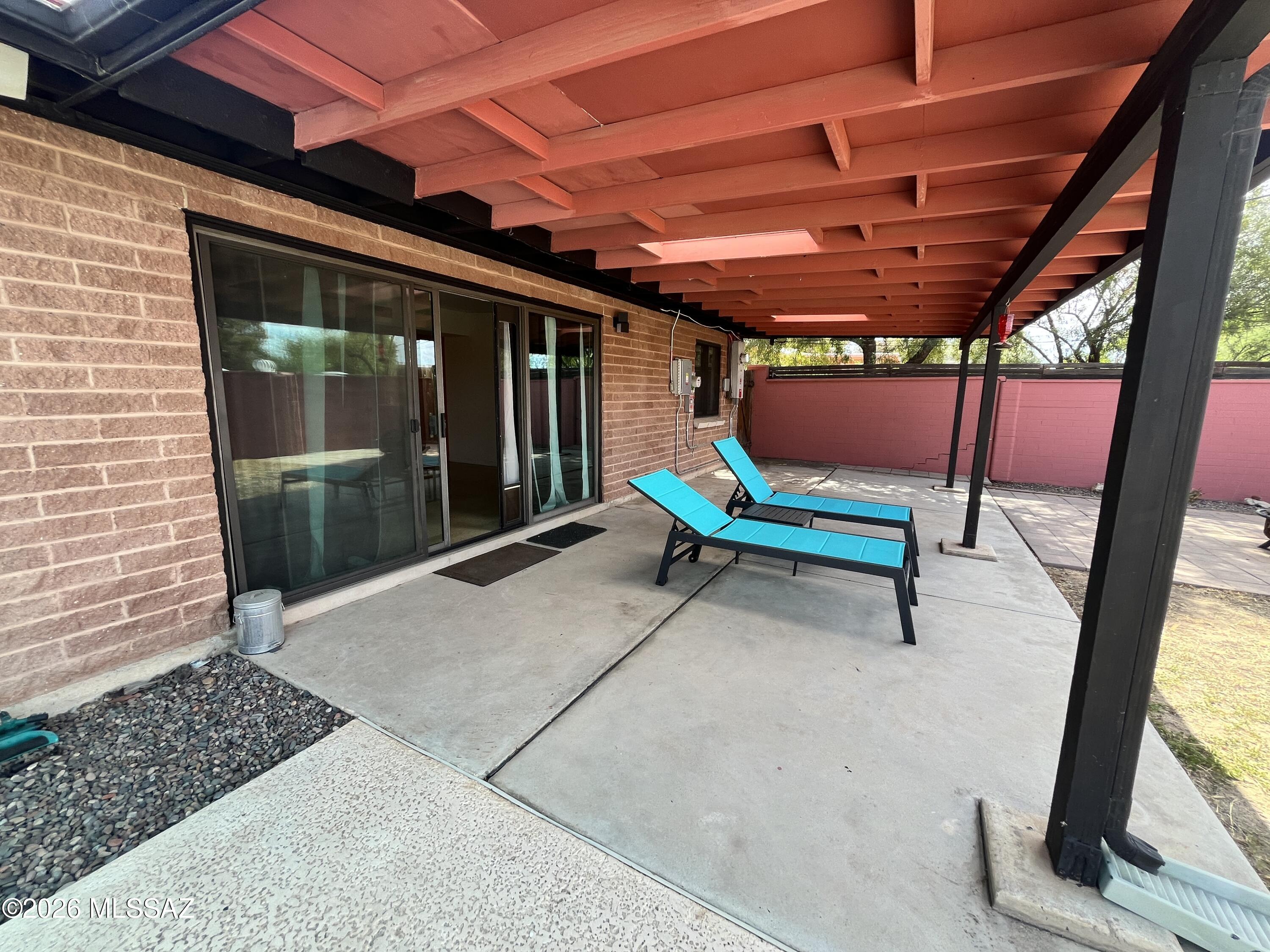 Vista Del Sierras East (1-83) - Residential Lease