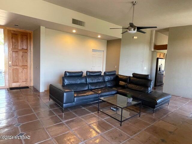 La Paloma Ridge Estates I (1-69) - Residential Lease