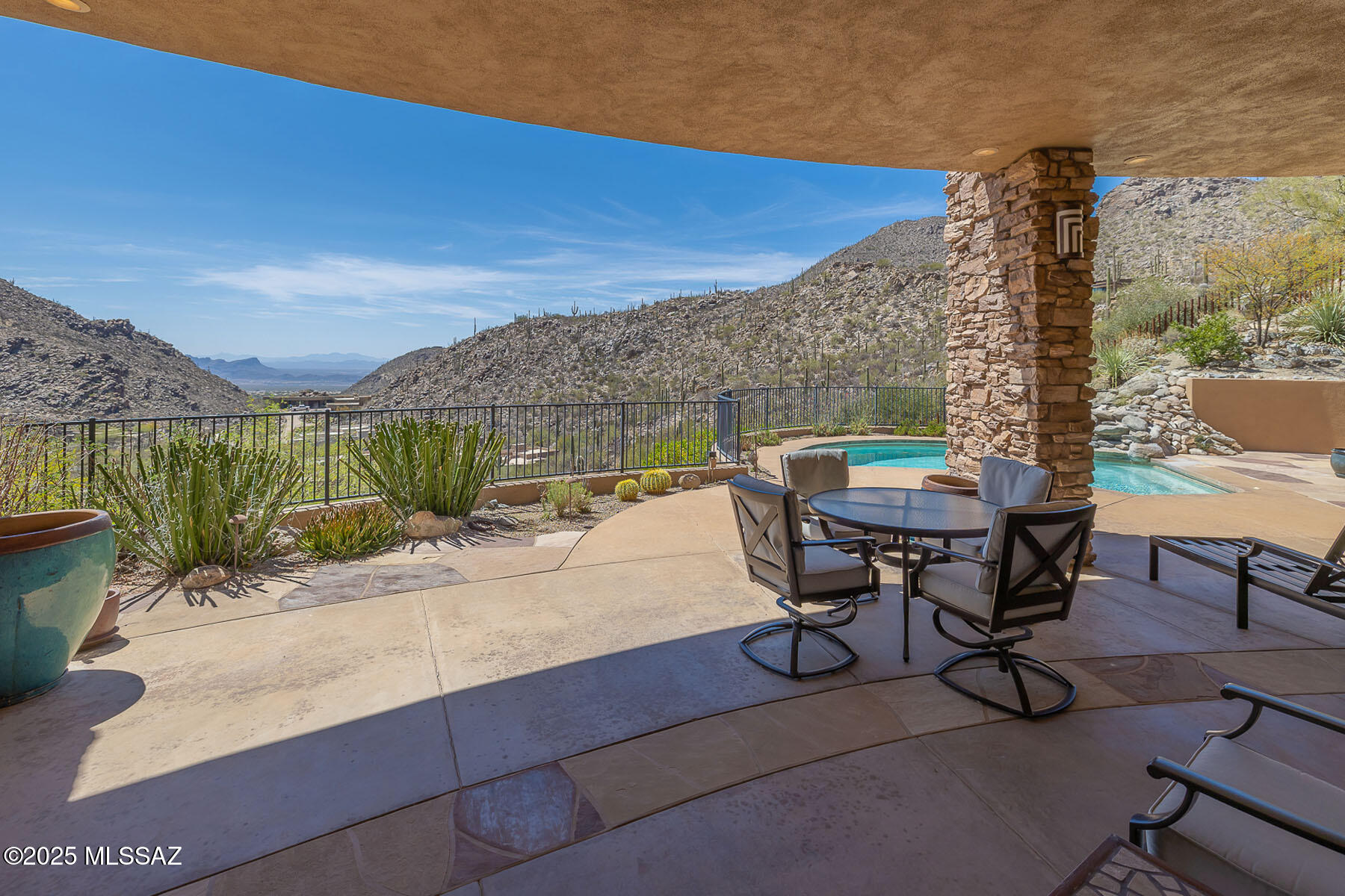 Canyon Pass II At Dove Mountain (49-110) - Residential