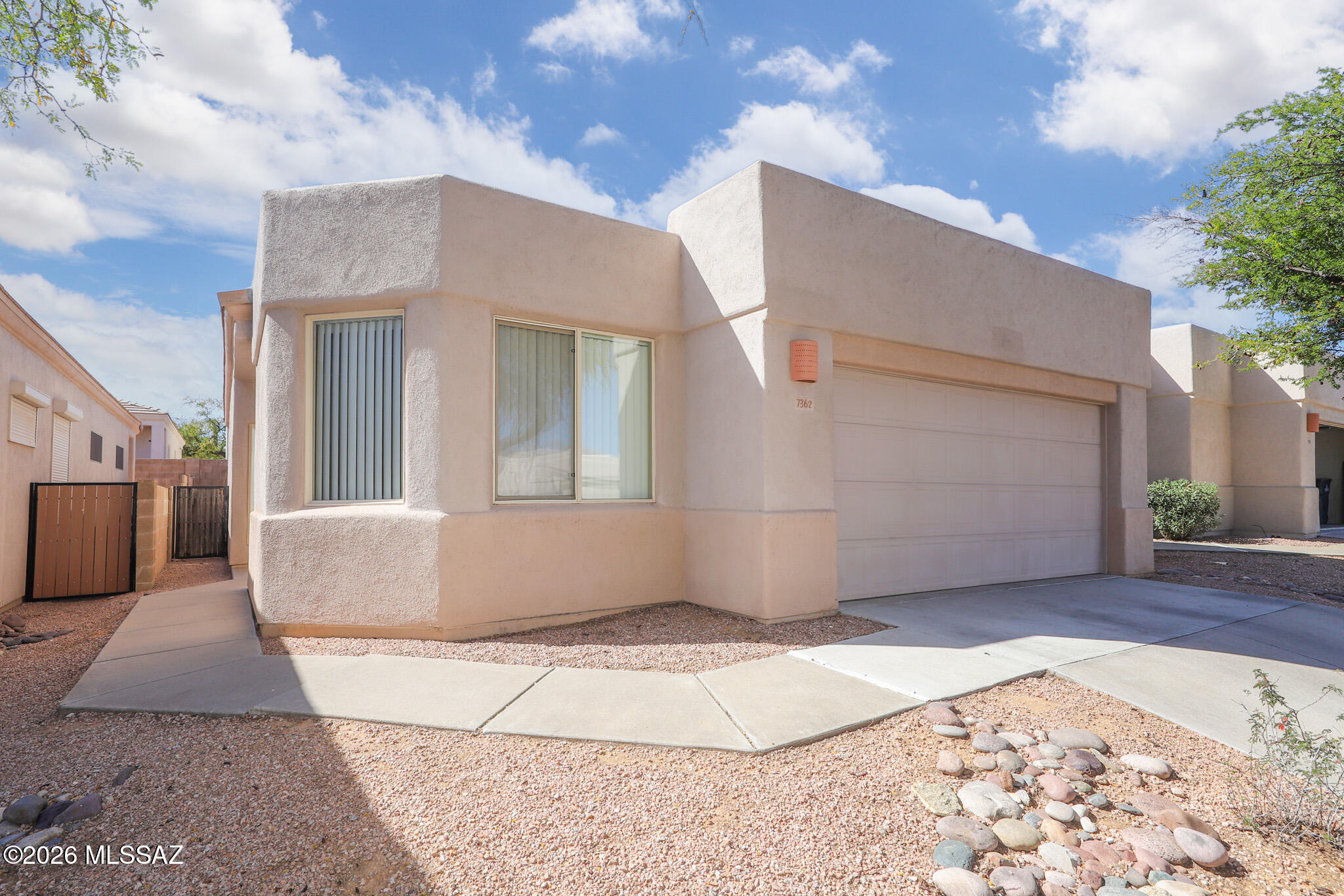 Rancho Esperero (1-343) - Residential Lease
