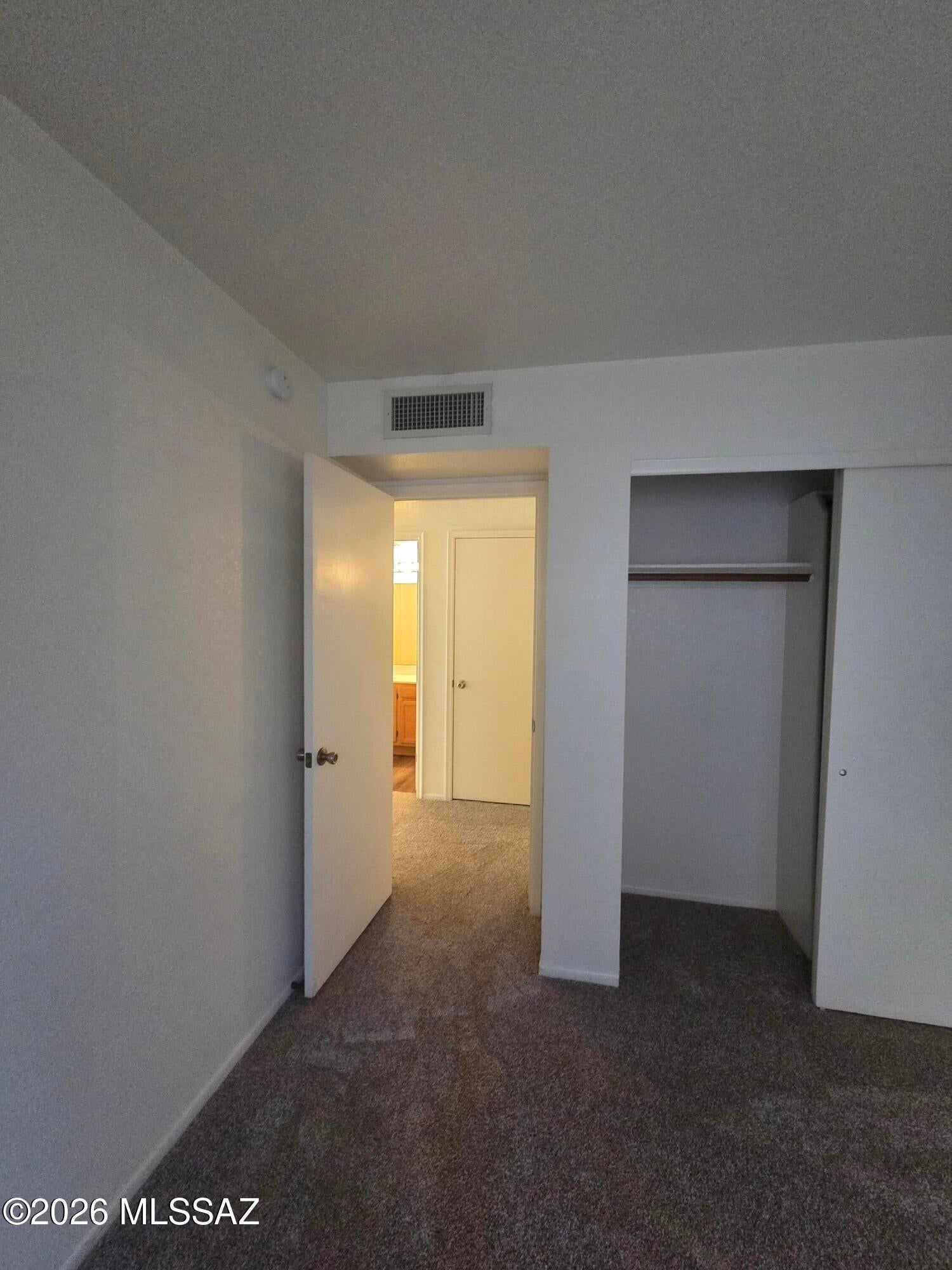 Eastpointe Estates (1-98) - Residential Lease