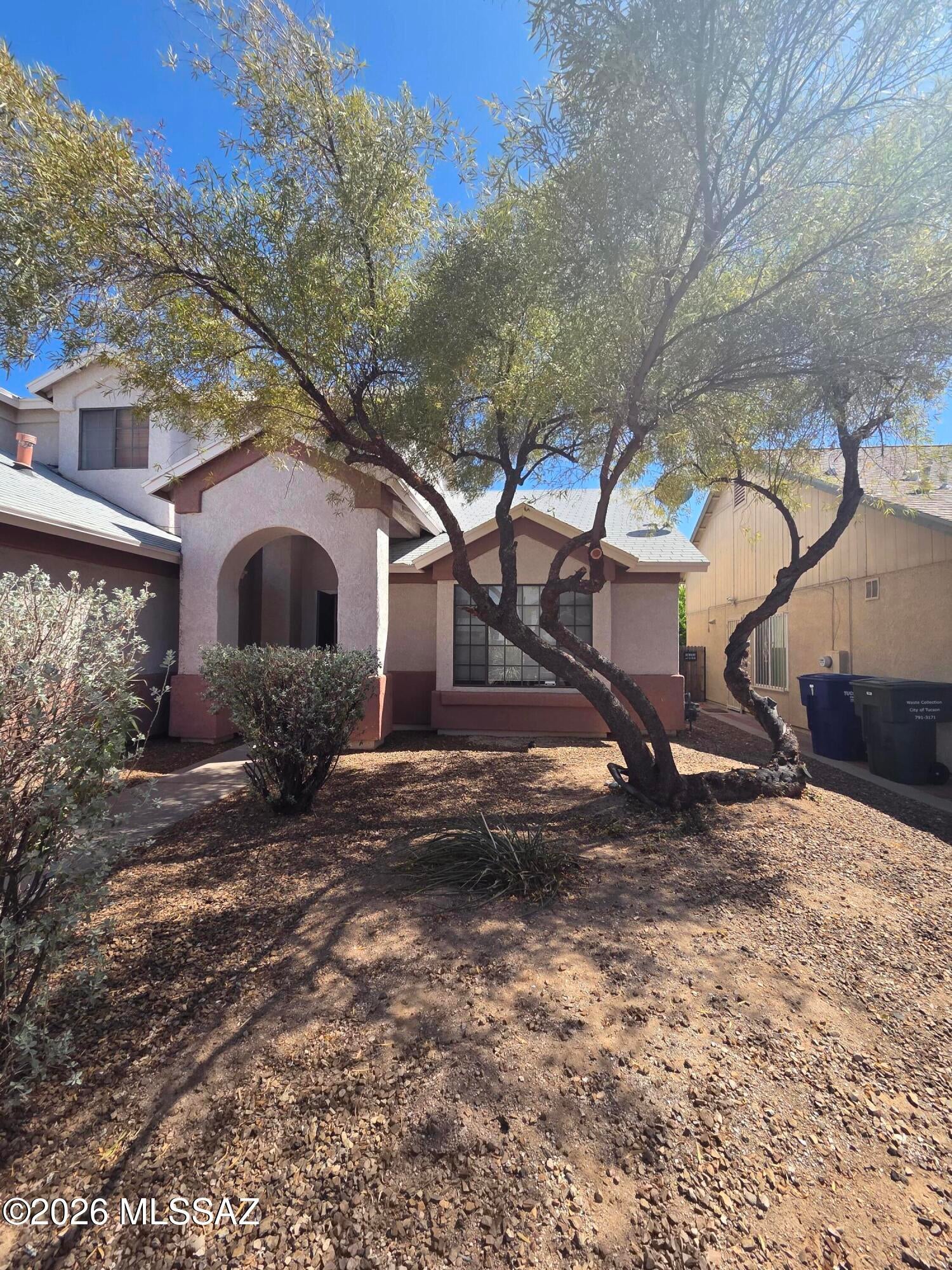 Eastpointe Estates (1-98) - Residential Lease