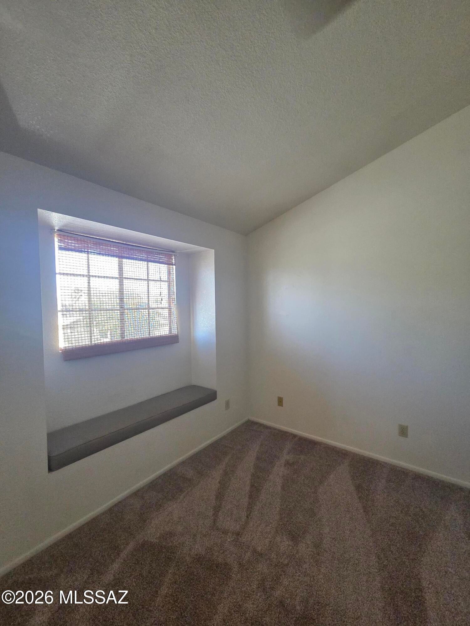 Eastpointe Estates (1-98) - Residential Lease