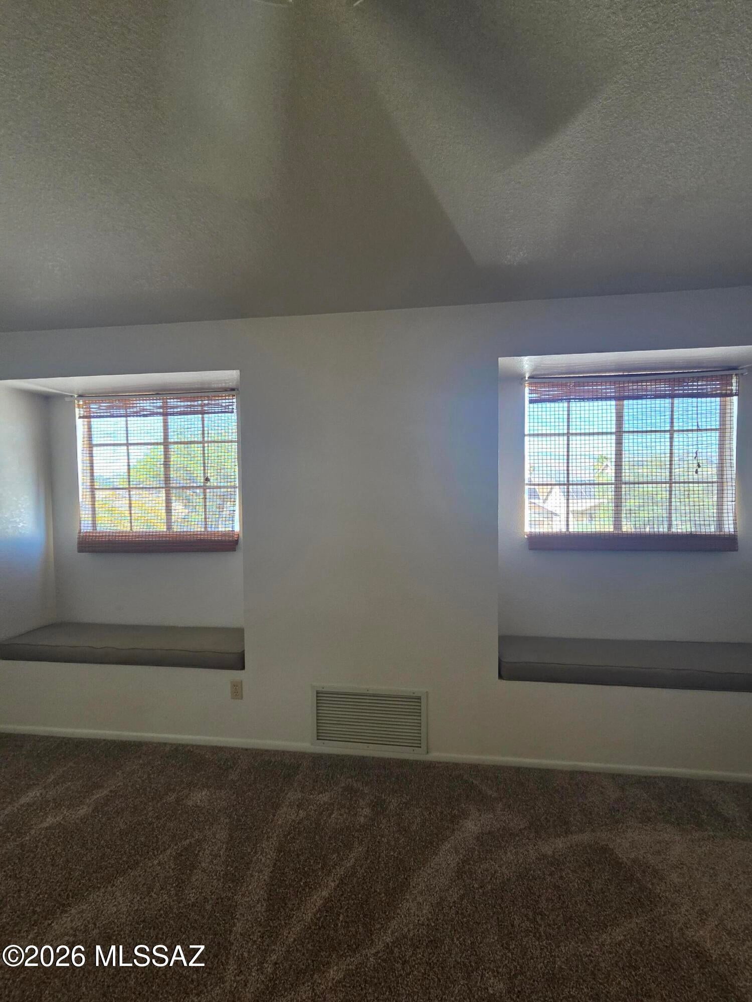 Eastpointe Estates (1-98) - Residential Lease
