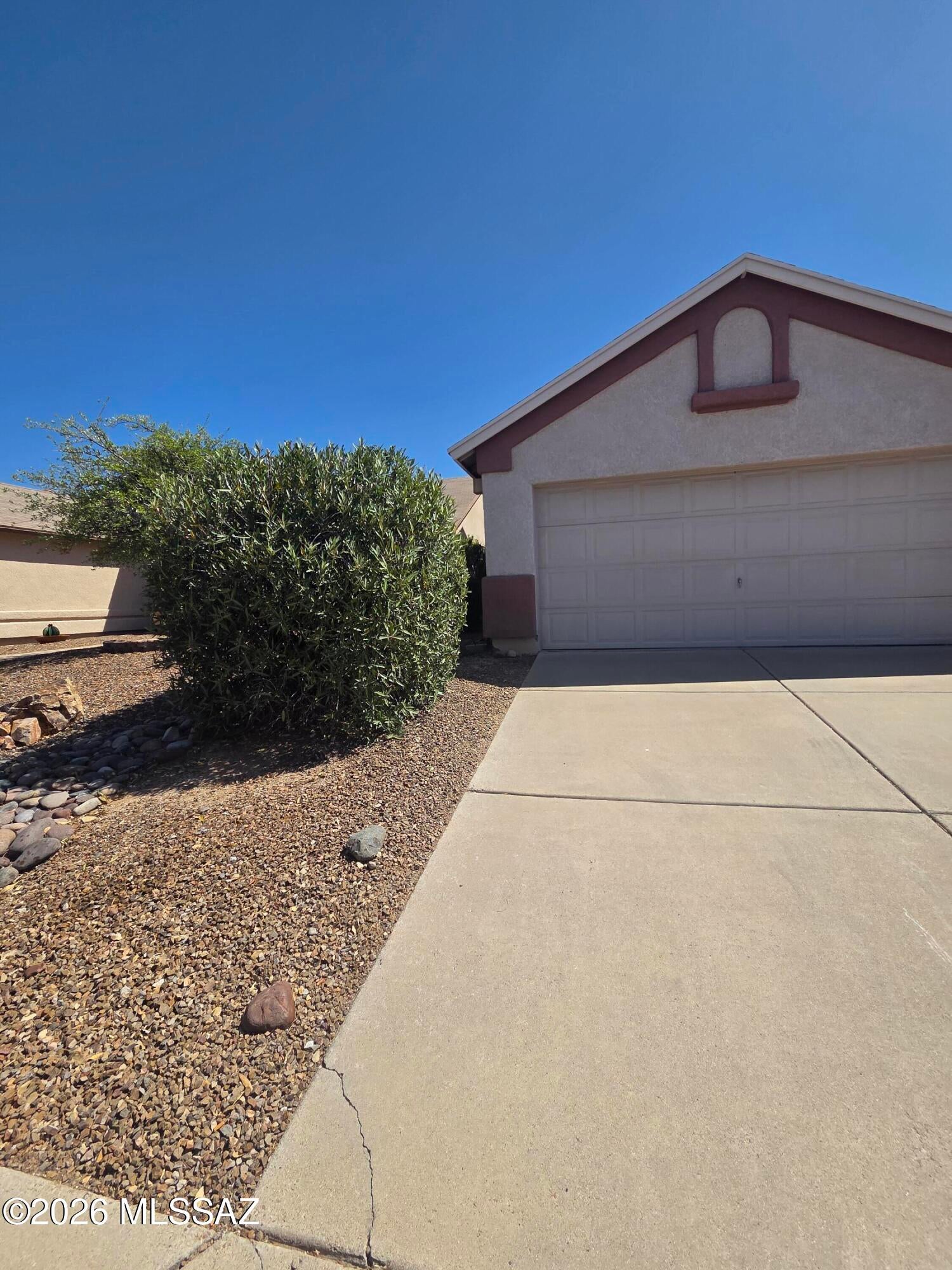 Eastpointe Estates (1-98) - Residential Lease