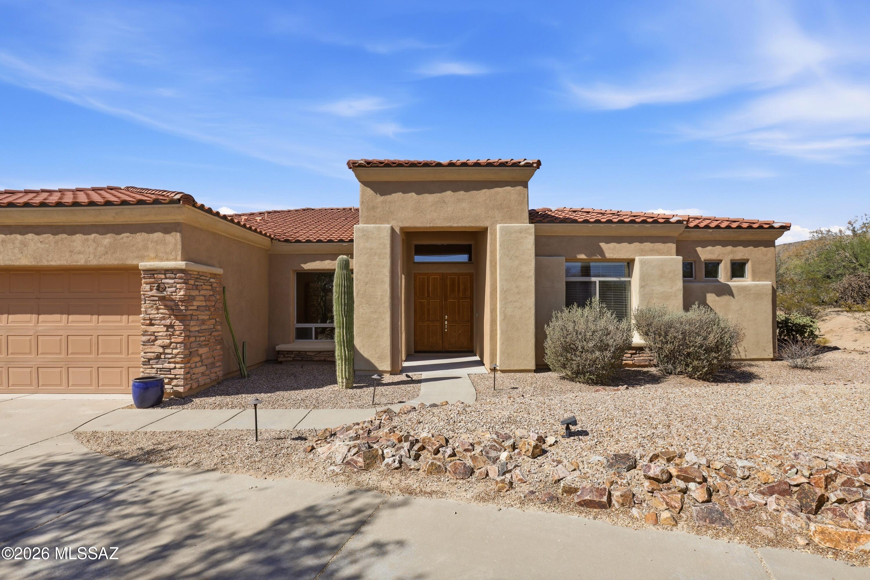 Dos Lagos at Dove Mountain (1-91) - Residential