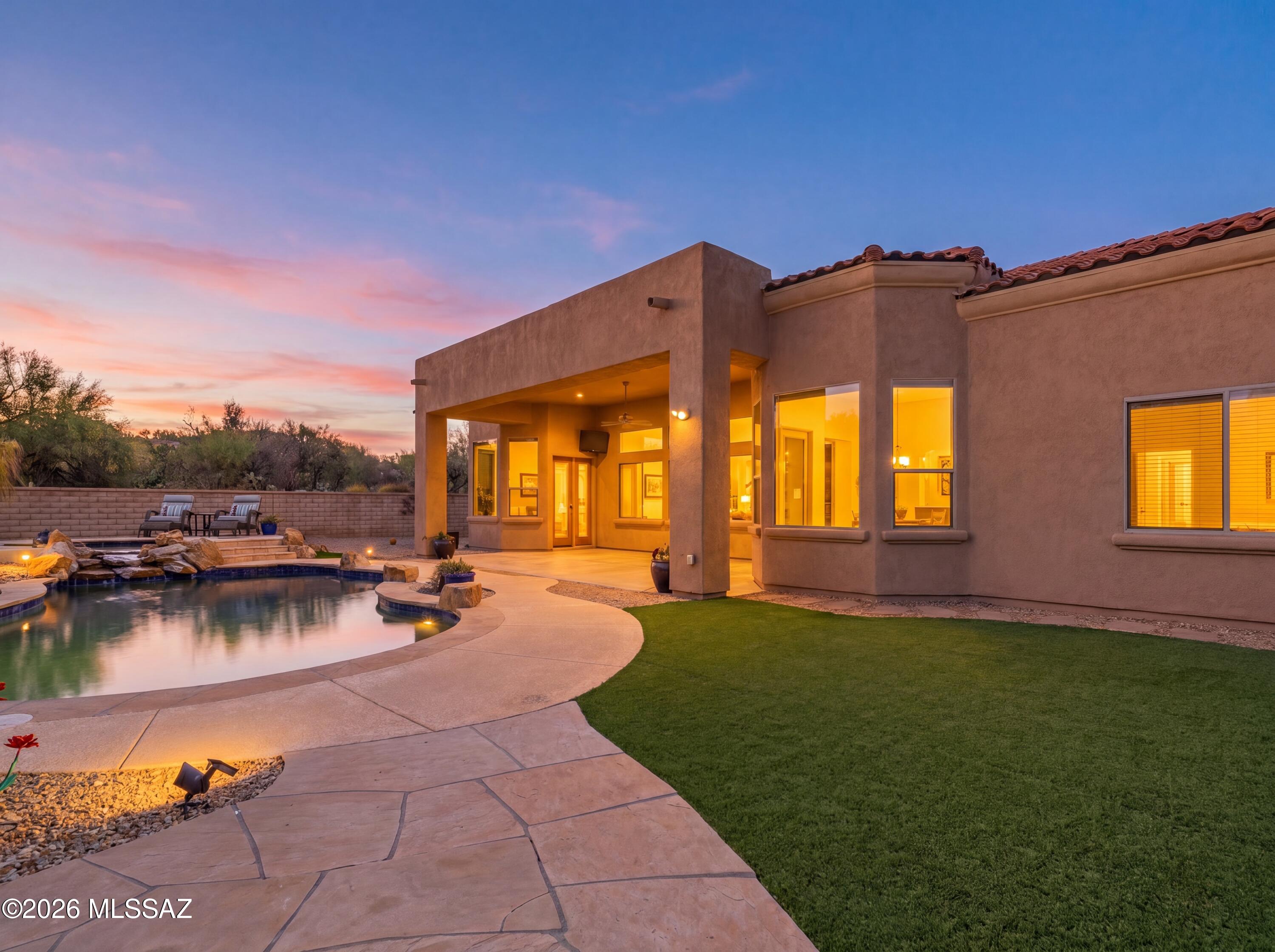 Dos Lagos at Dove Mountain (1-91) - Residential