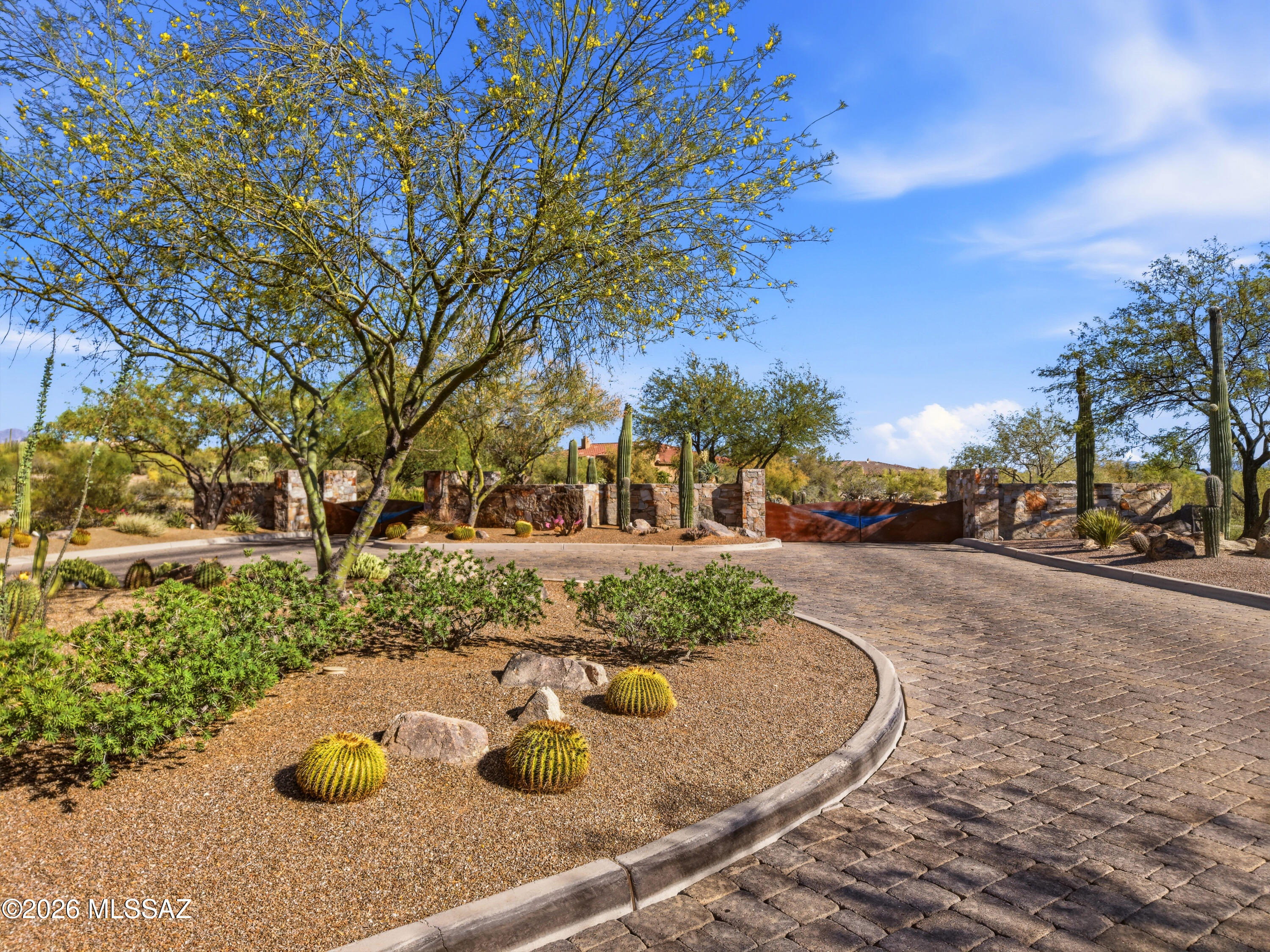 Dos Lagos at Dove Mountain (1-91) - Residential