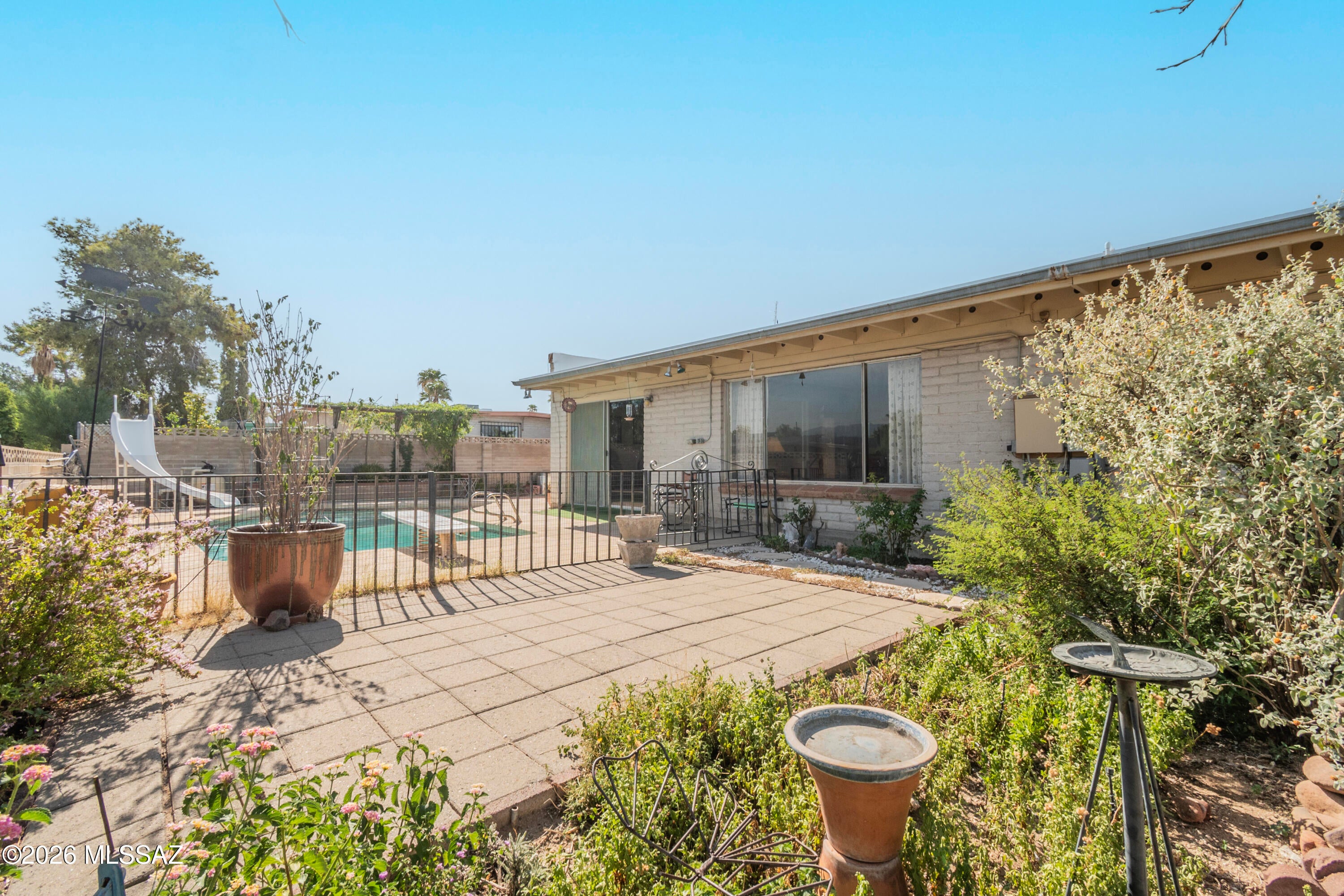 Braewood Terrace (1-107) - Residential
